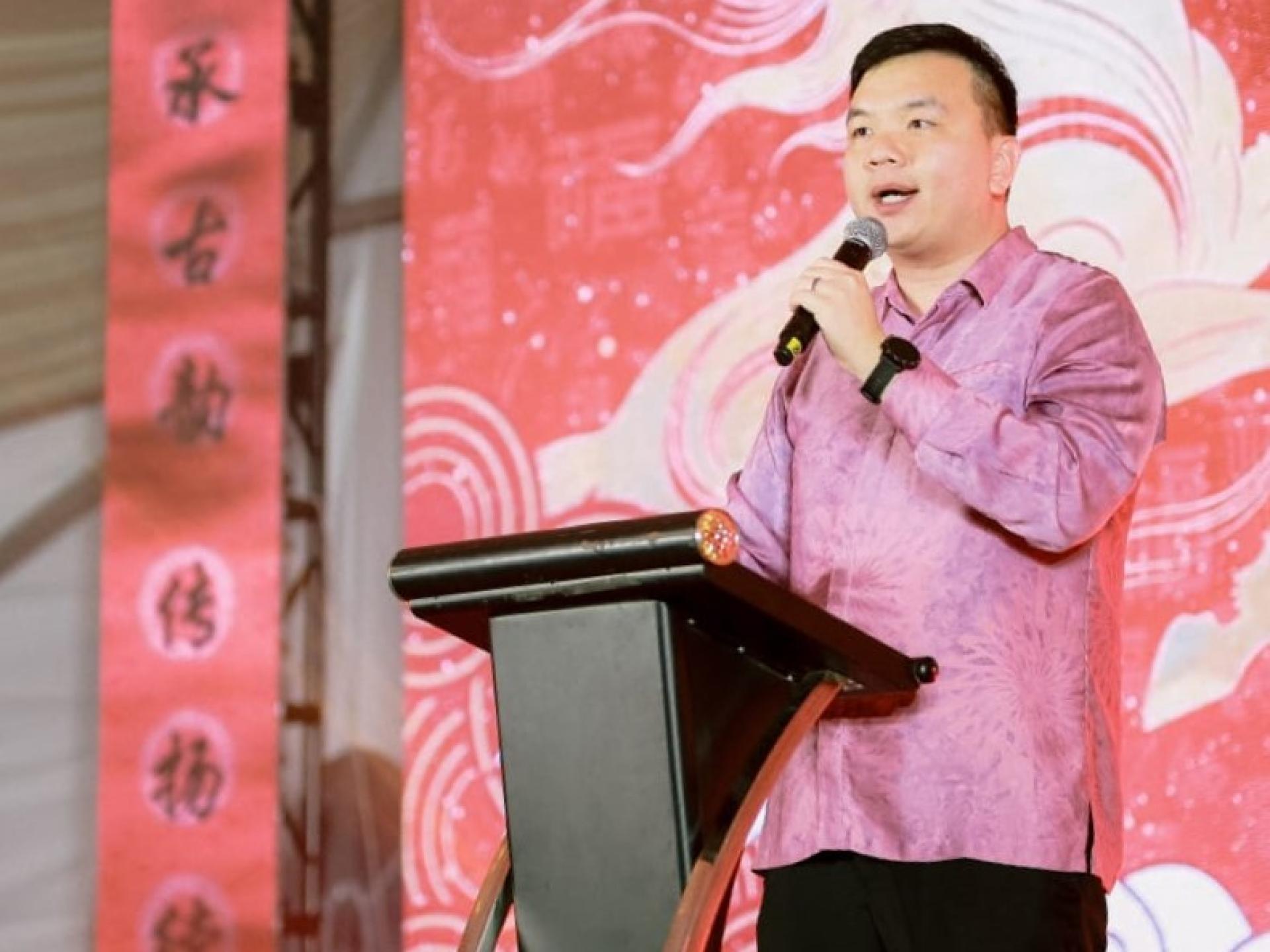 来西亚旅游、艺术与文化部副部长兼美里国会议员赵俊文指出，配合“2026马来西亚旅游年”，举办具规模与特色的活动，有助吸引本地及海外游客走进美里，进一步提升城市知名度。