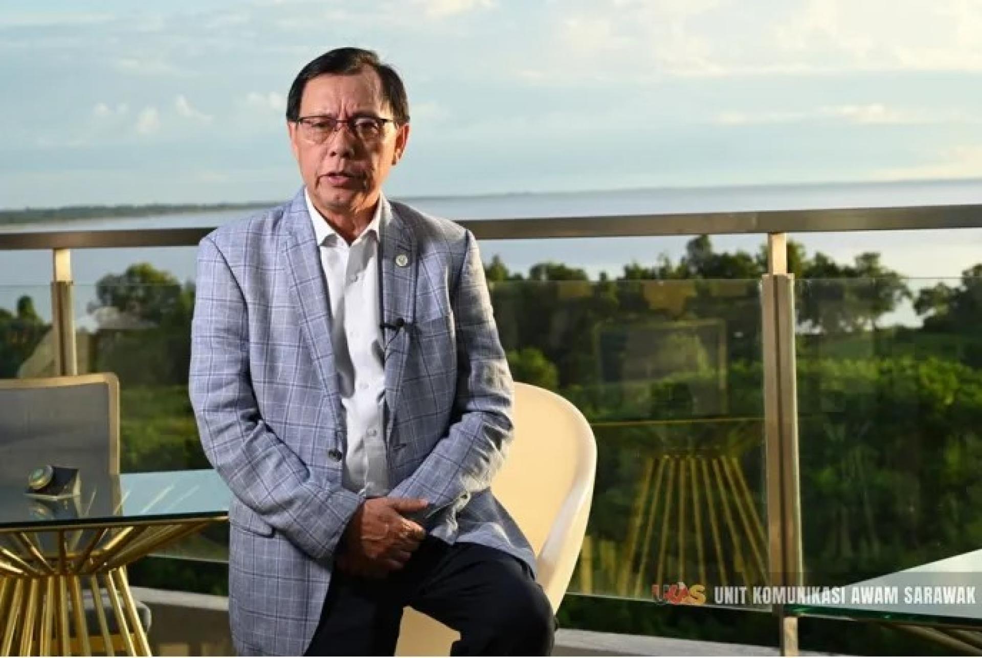 史蒂芬伦迪部长。