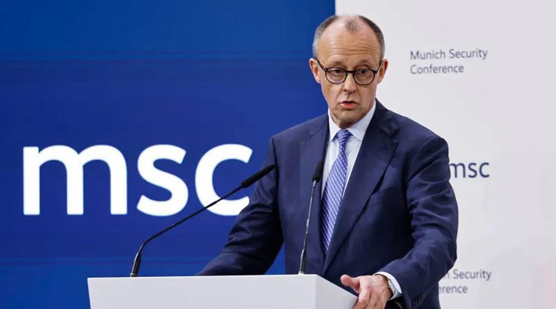 德国总理默茨13日在慕尼黑举行的第62届慕尼黑安全会议开幕仪式上发表讲话。