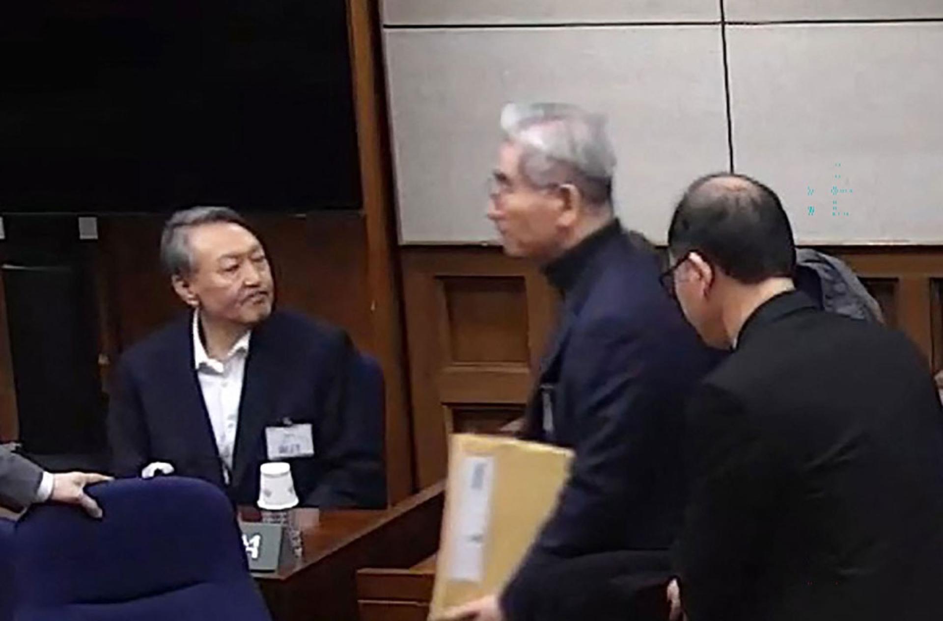 尹锡悦19日下午出庭。