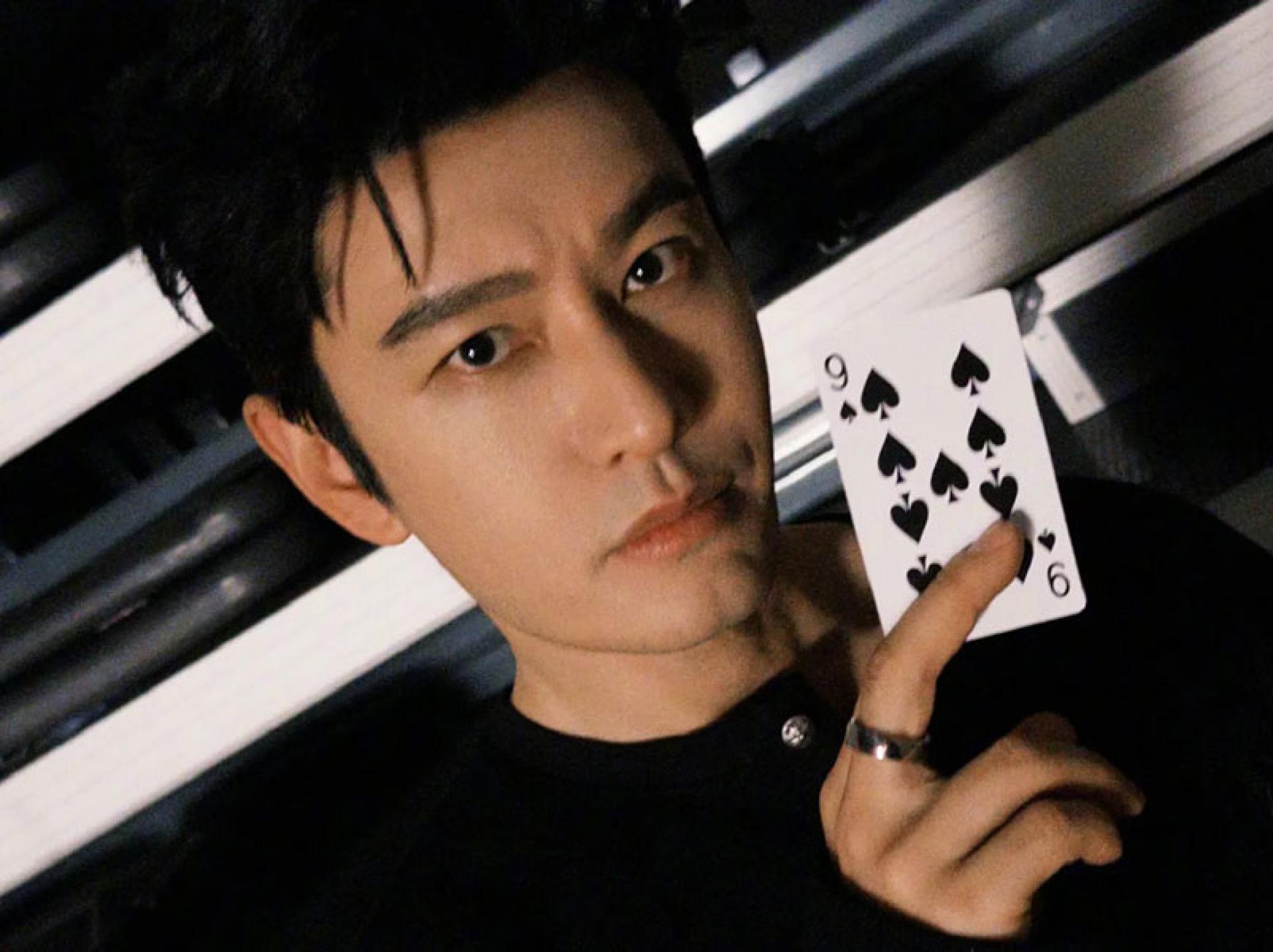 黄晓明去年被影射豪赌输光5.8亿令吉，警方后来逮到造谣的网友，还他清白。