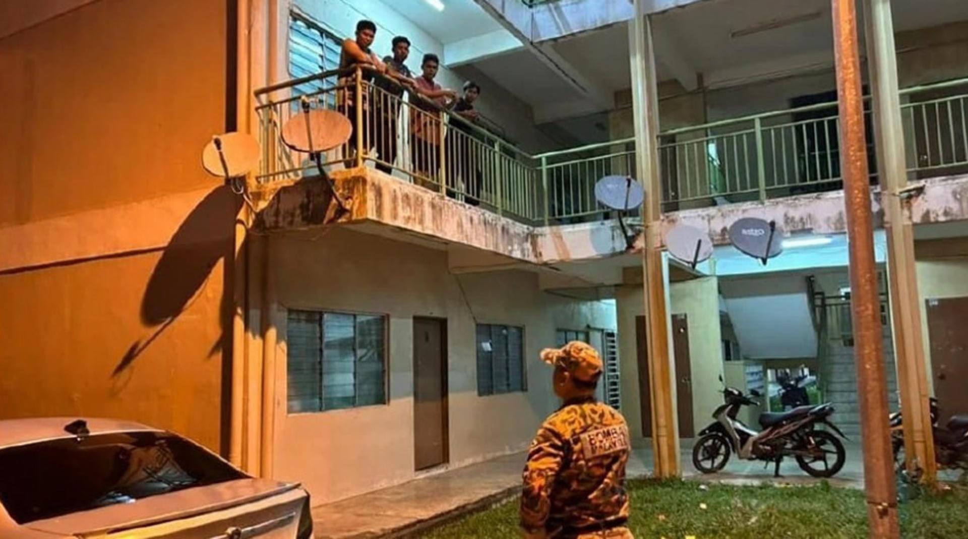 消拯人员展开巡逻与监测，确保公众安全。