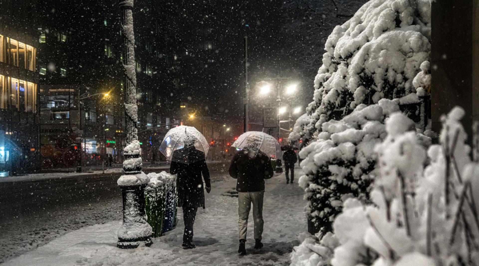 美国东北部遭遇世纪暴风雪袭击。图为纽约市。