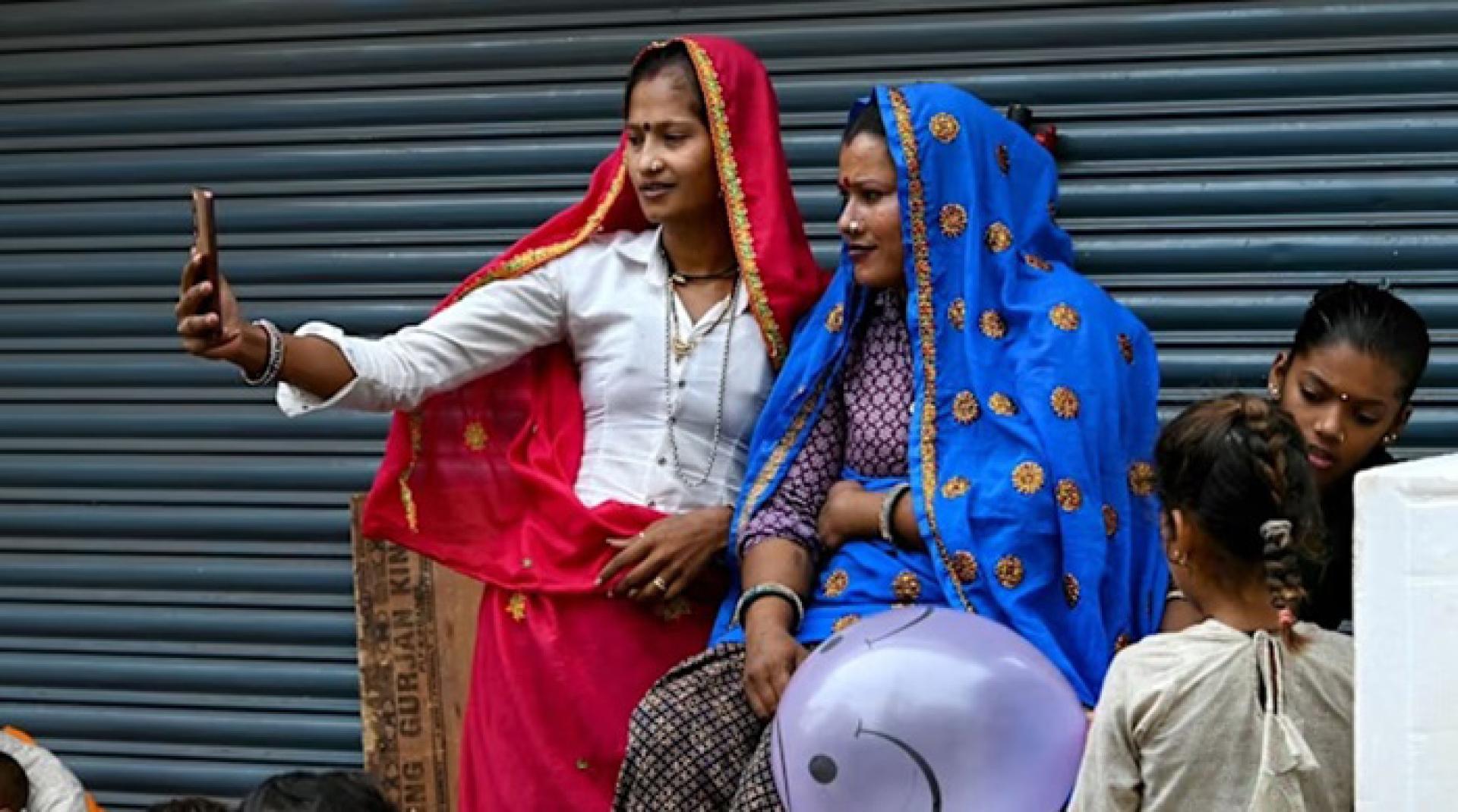 2025年印度智能手机总出口额达到301.3亿美元，位居第一。