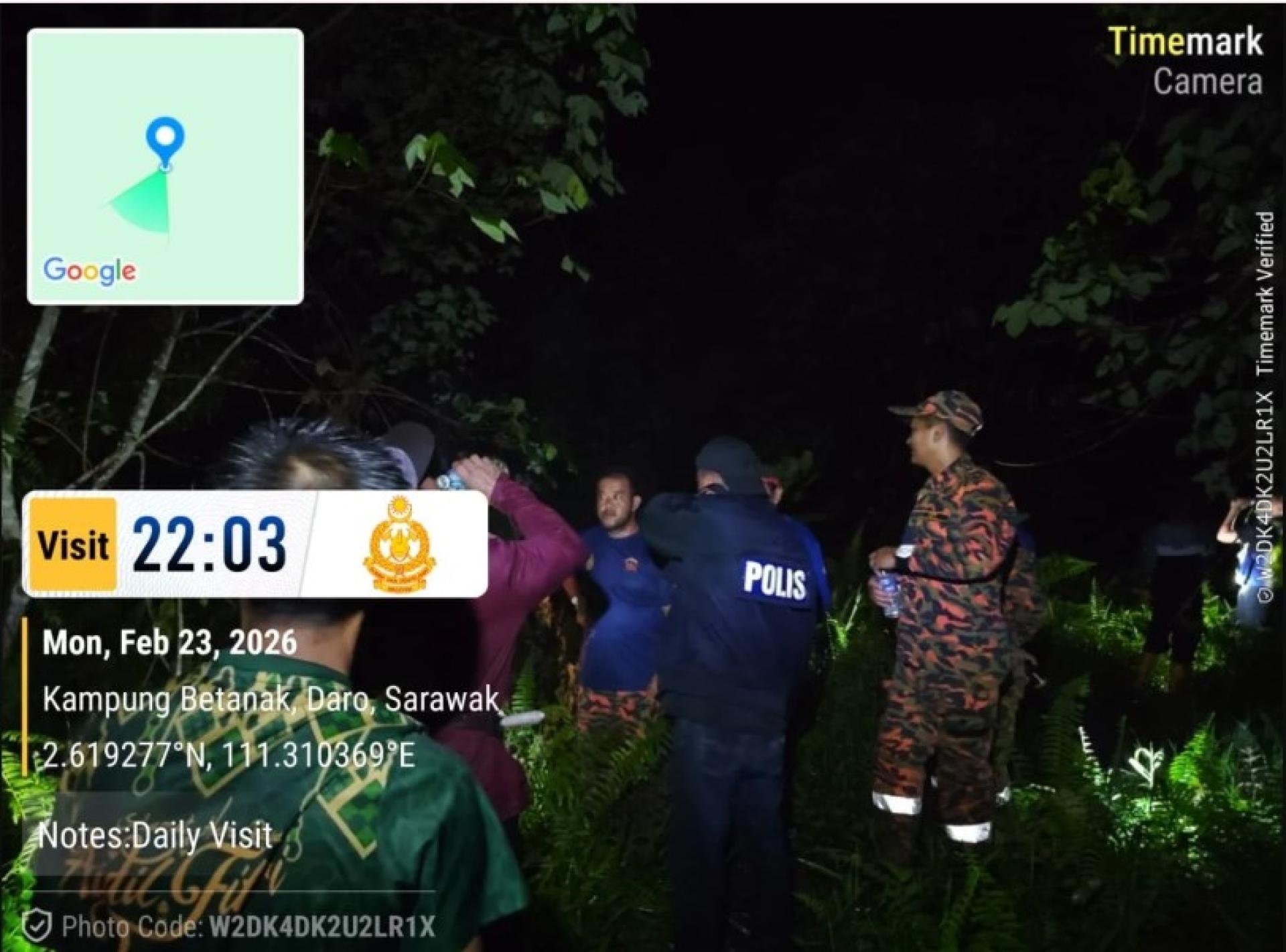 消拯人员与多个单位在达罗甘榜Betanak展开搜寻行动，寻找失踪妇女。