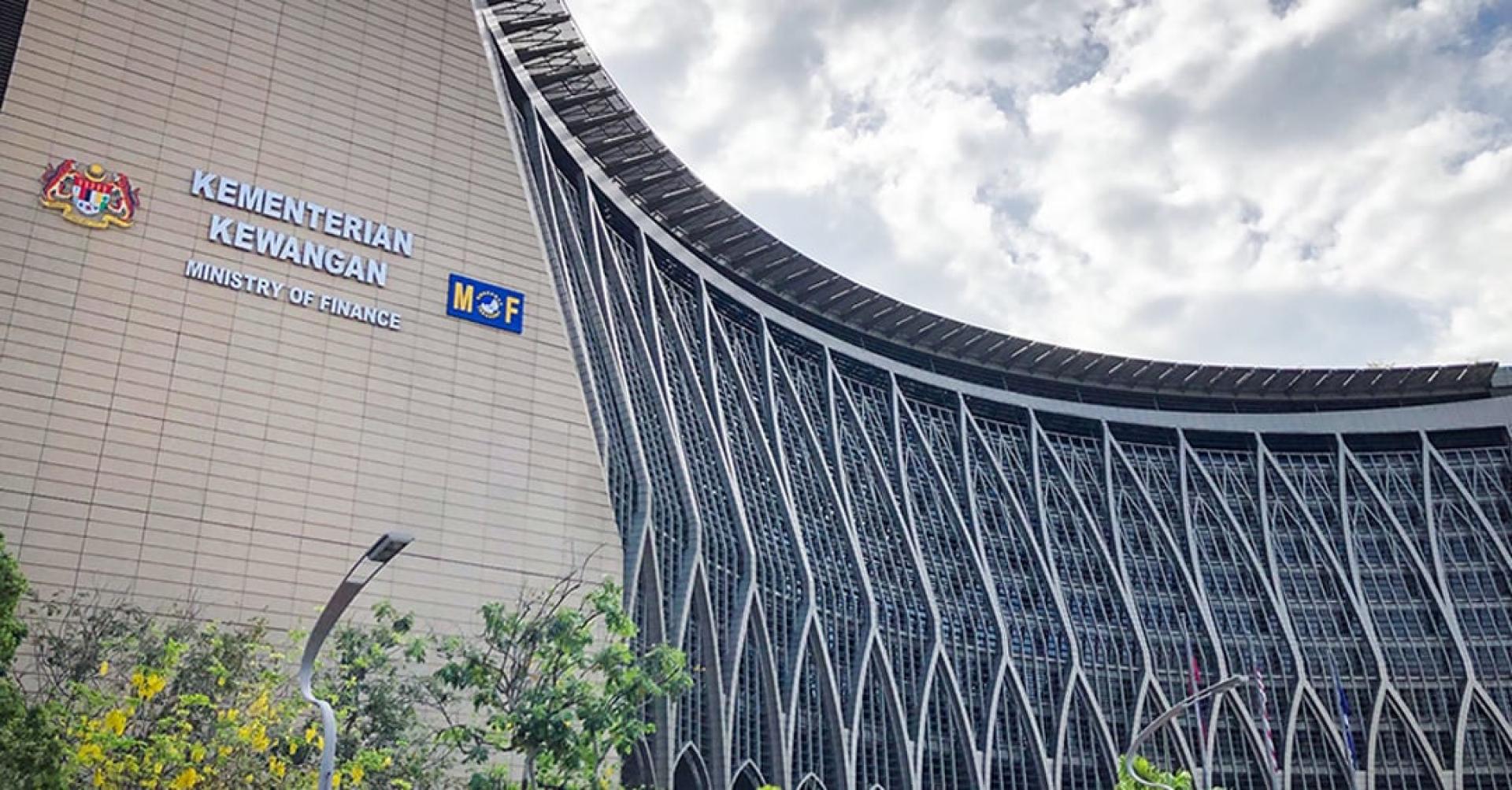 财政部指，约99%的用户每月的汽油使用量低于300升，个人使用者的平均每月汽油消费仅为98升，即仅占每月补贴限额的33%。