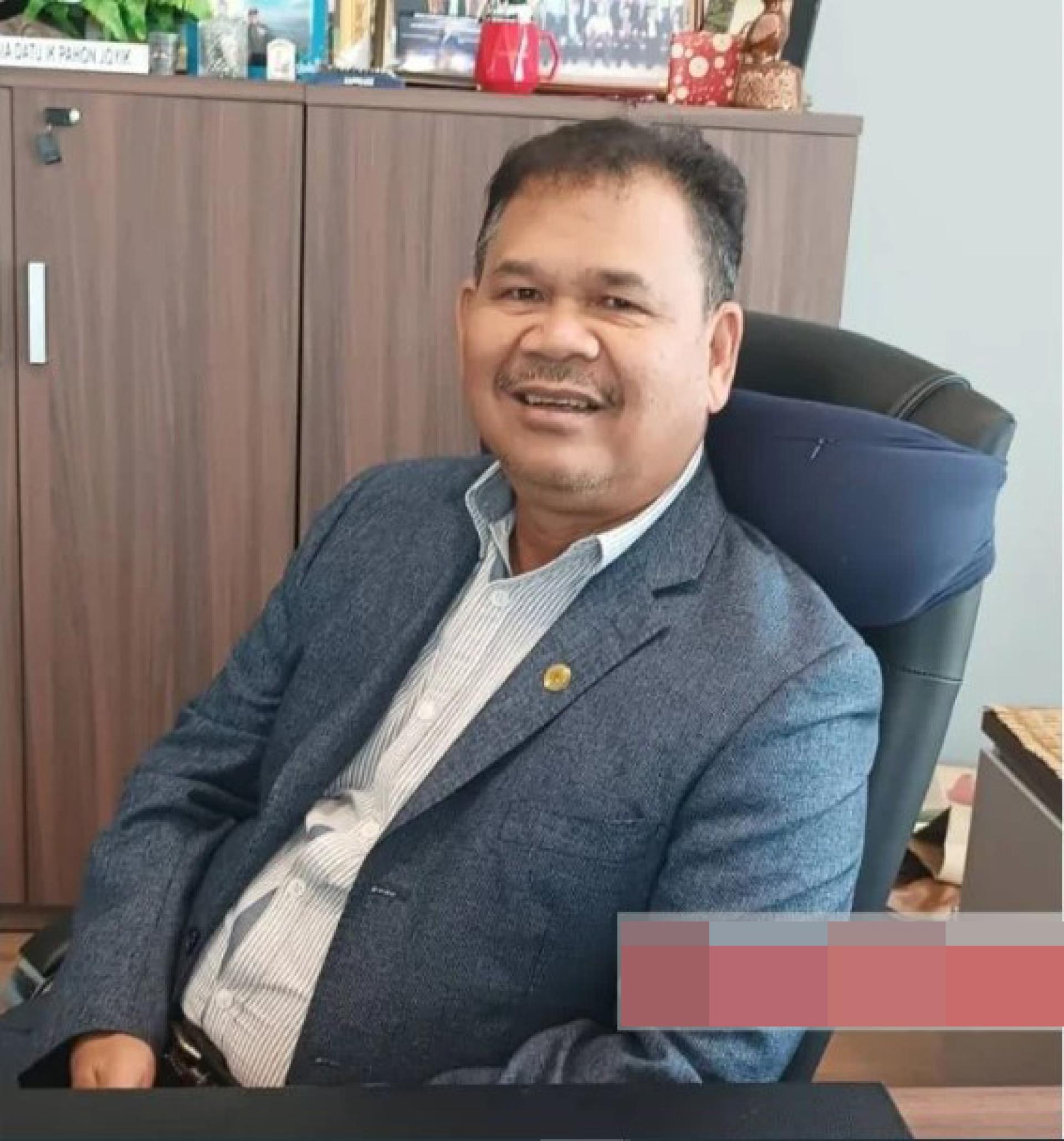 拿督Ik Pahon Joyik。