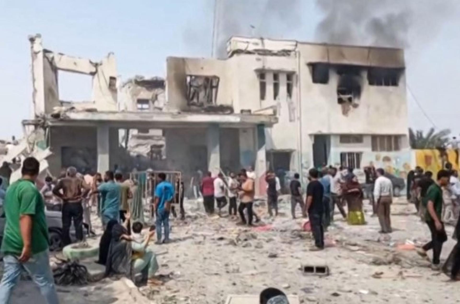 伊朗南部霍尔木兹甘省一所女子小学被炸，死亡人数升至约70人，另有90余人受伤。