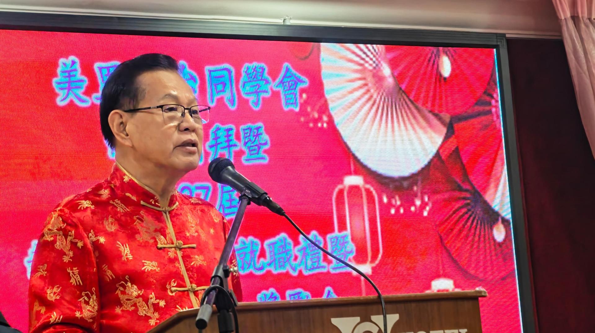 砂交通部长拿督斯里李景胜致词时摄。