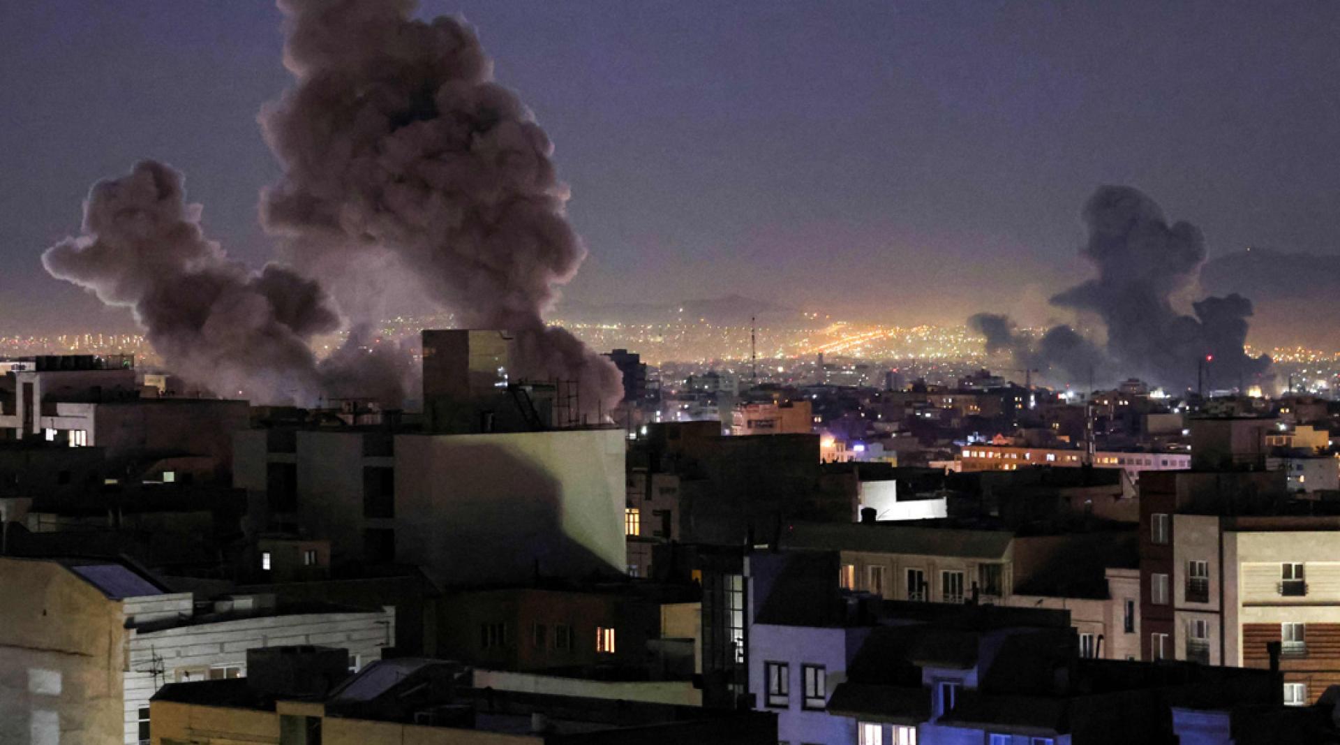 伊朗首都德黑兰面对美以空袭。