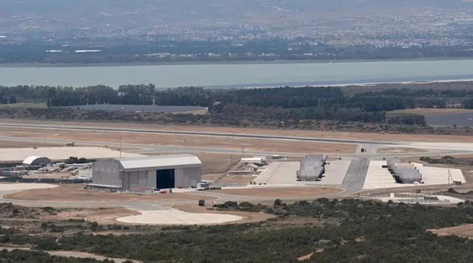 阿克罗蒂里皇家空军基地传出强烈爆炸声。