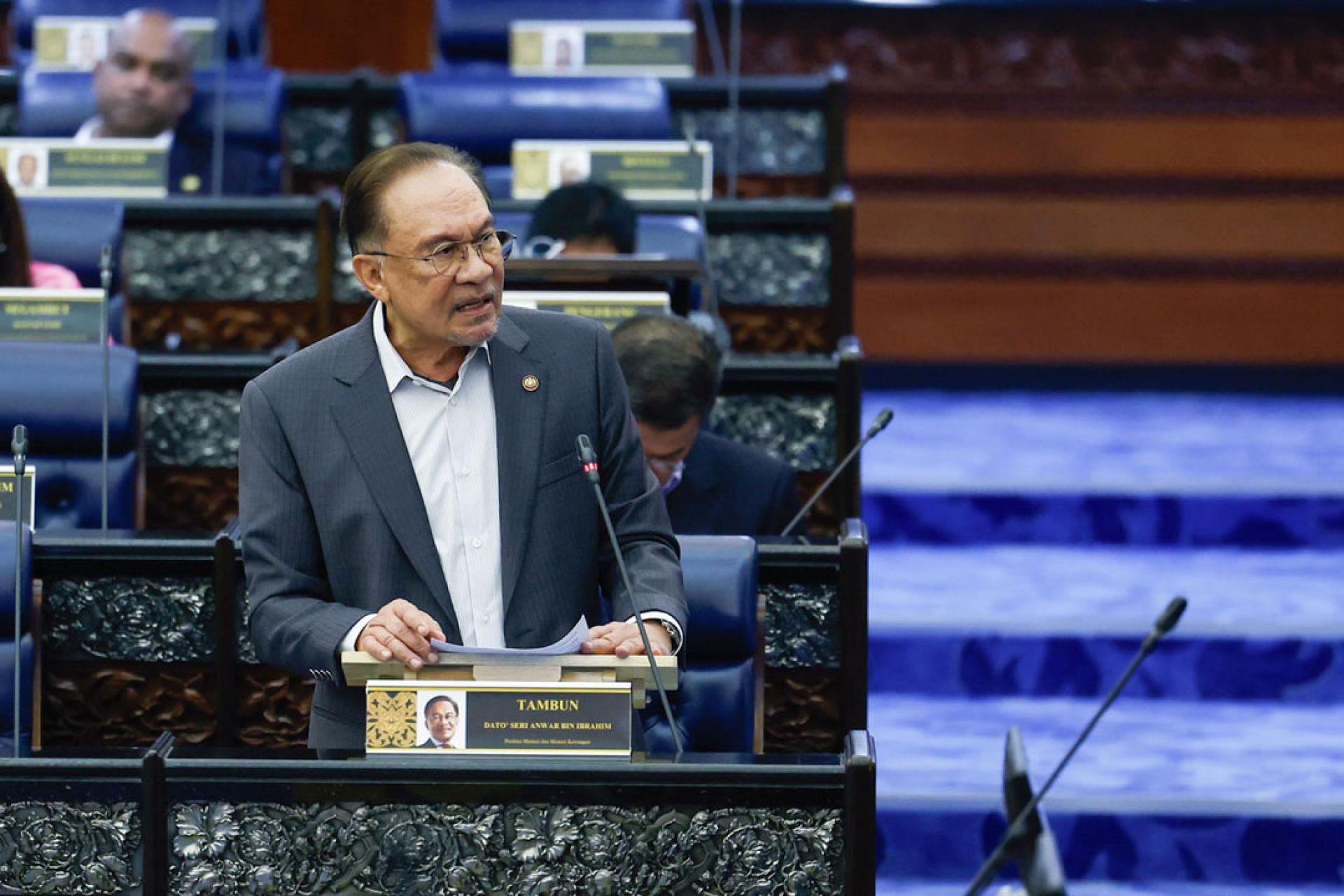 朝野齐声援伊朗谴责美以 安华：强行政权更迭不容接受