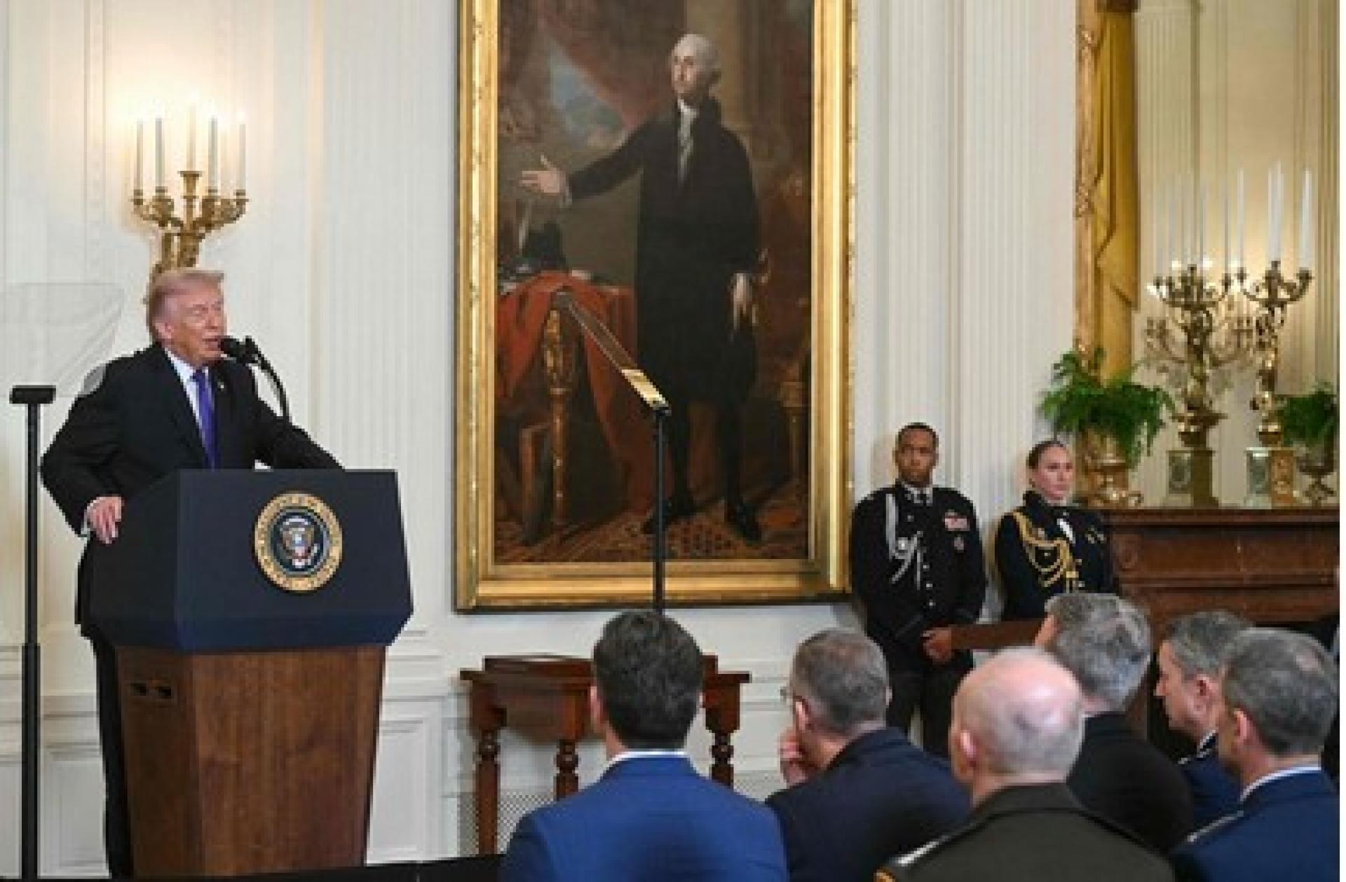 自2月28日军事行动以来，特朗普首次亲自向媒体发表现场谈话。