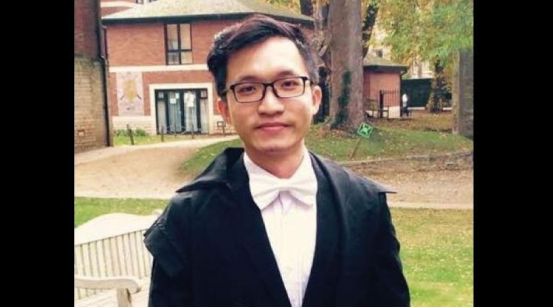 反贪会指身在英国的蔡镇燊不仅不回复讯息，还将查案官的号码拉黑。