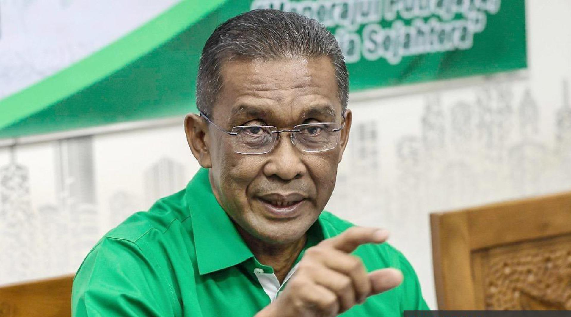 达基尤丁称，修宪失败，是政府自身的失败，而非其他人。