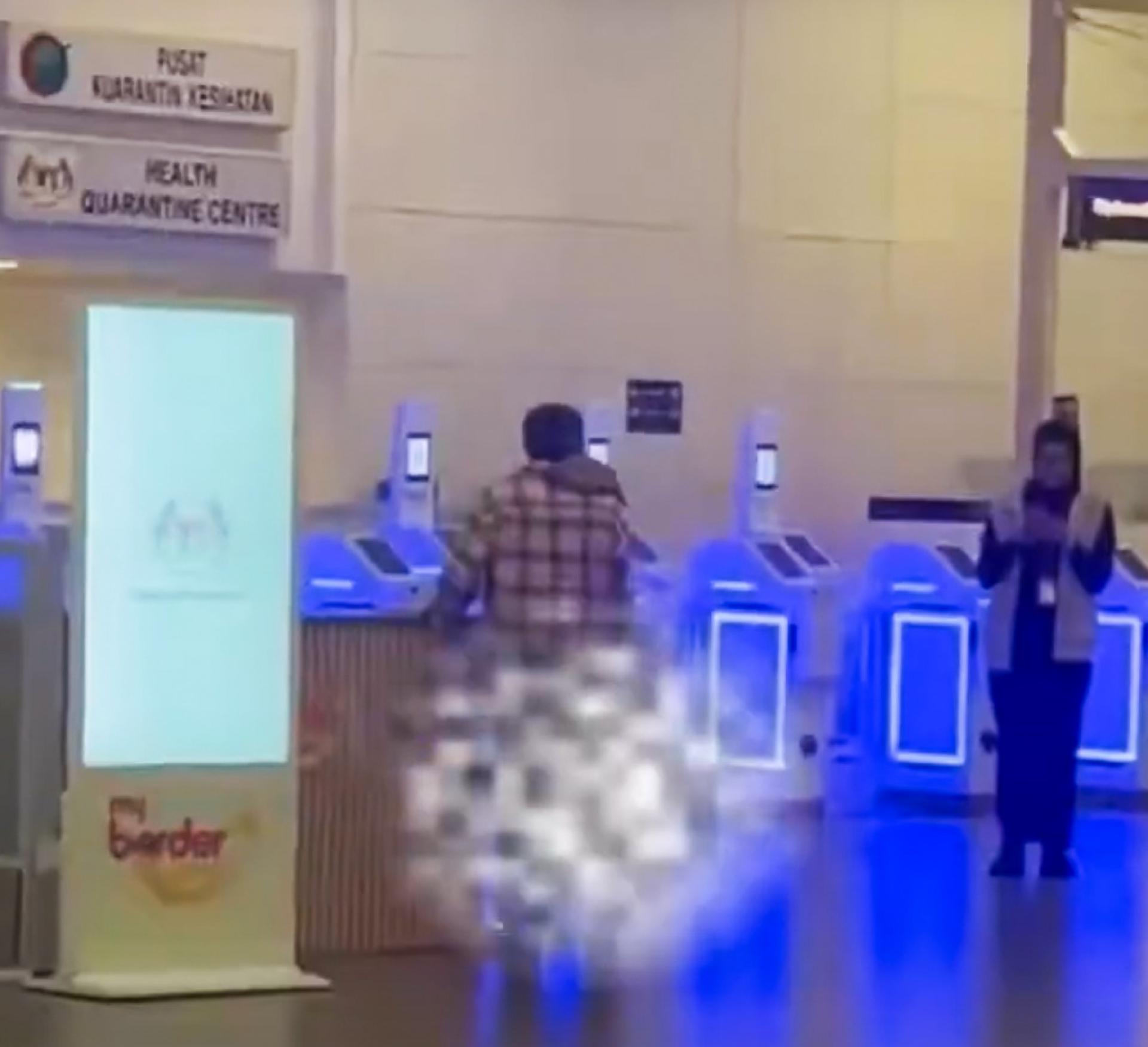 （网传视频截图）