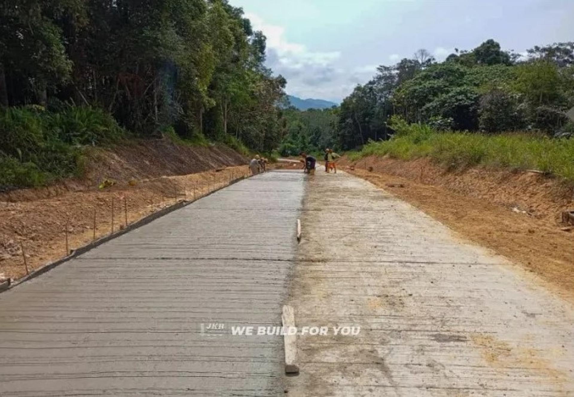 砂拉越美里区旧伐木道路升级项目。