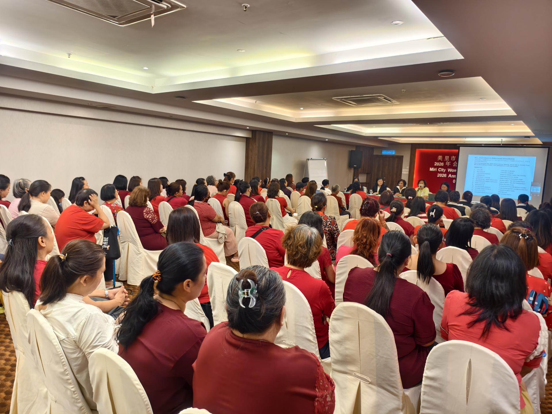 美里市妇女援助协会会员大会，获得会员踊跃出席与支持。