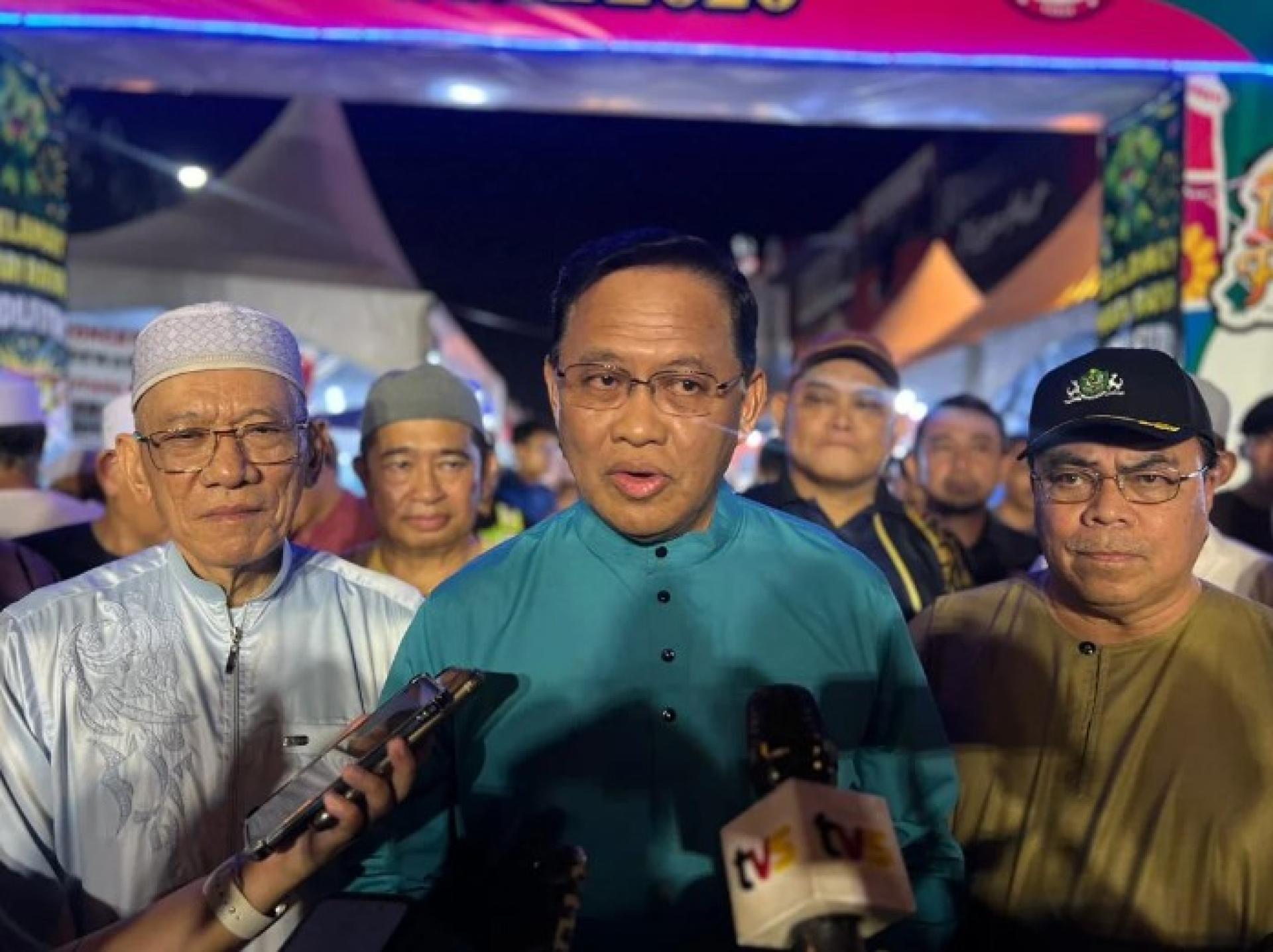 阿都拉曼于周一出席开斋节市集启动仪式后接受媒体访问。