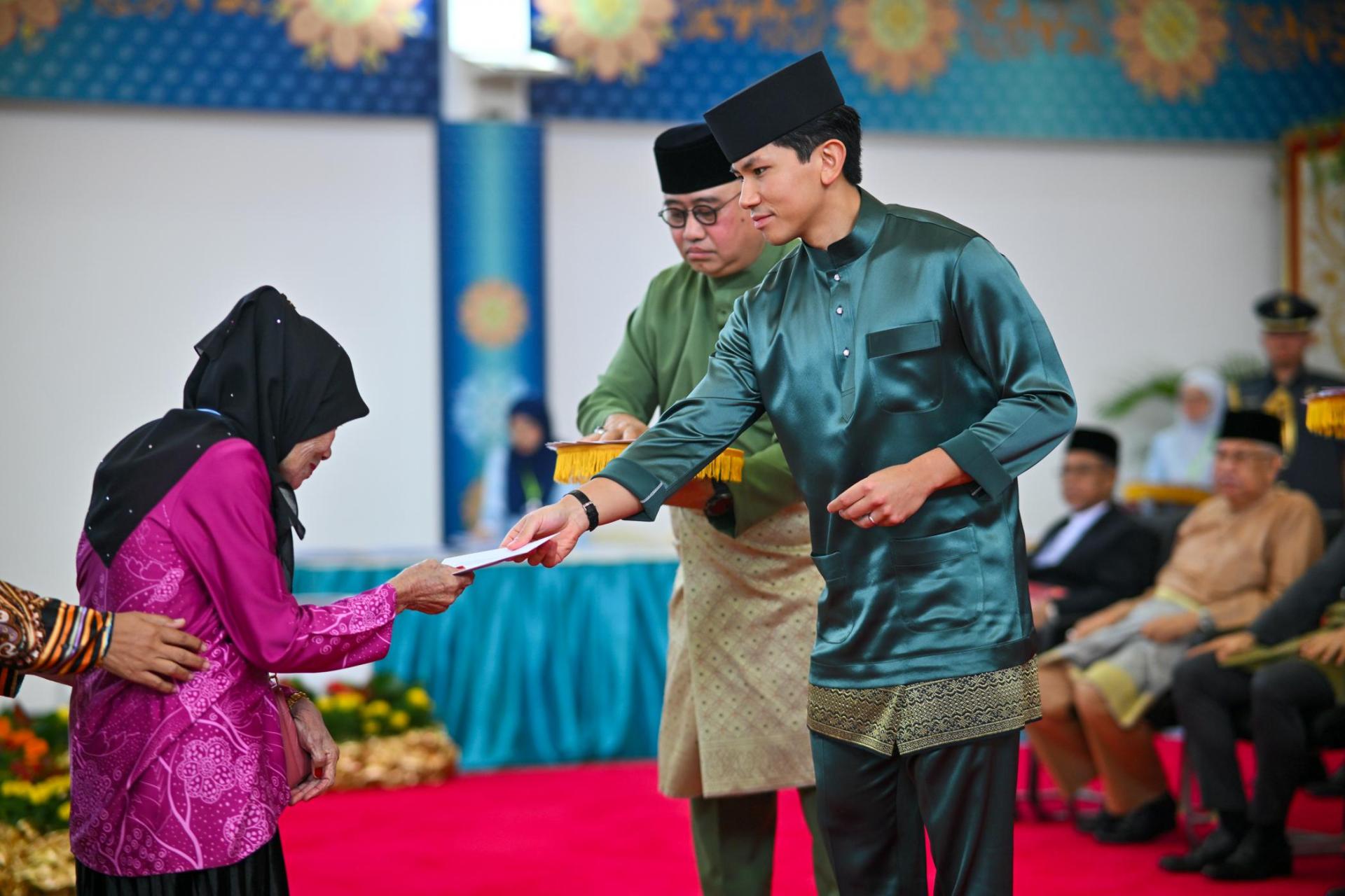 马丁王子颁发恩赐金