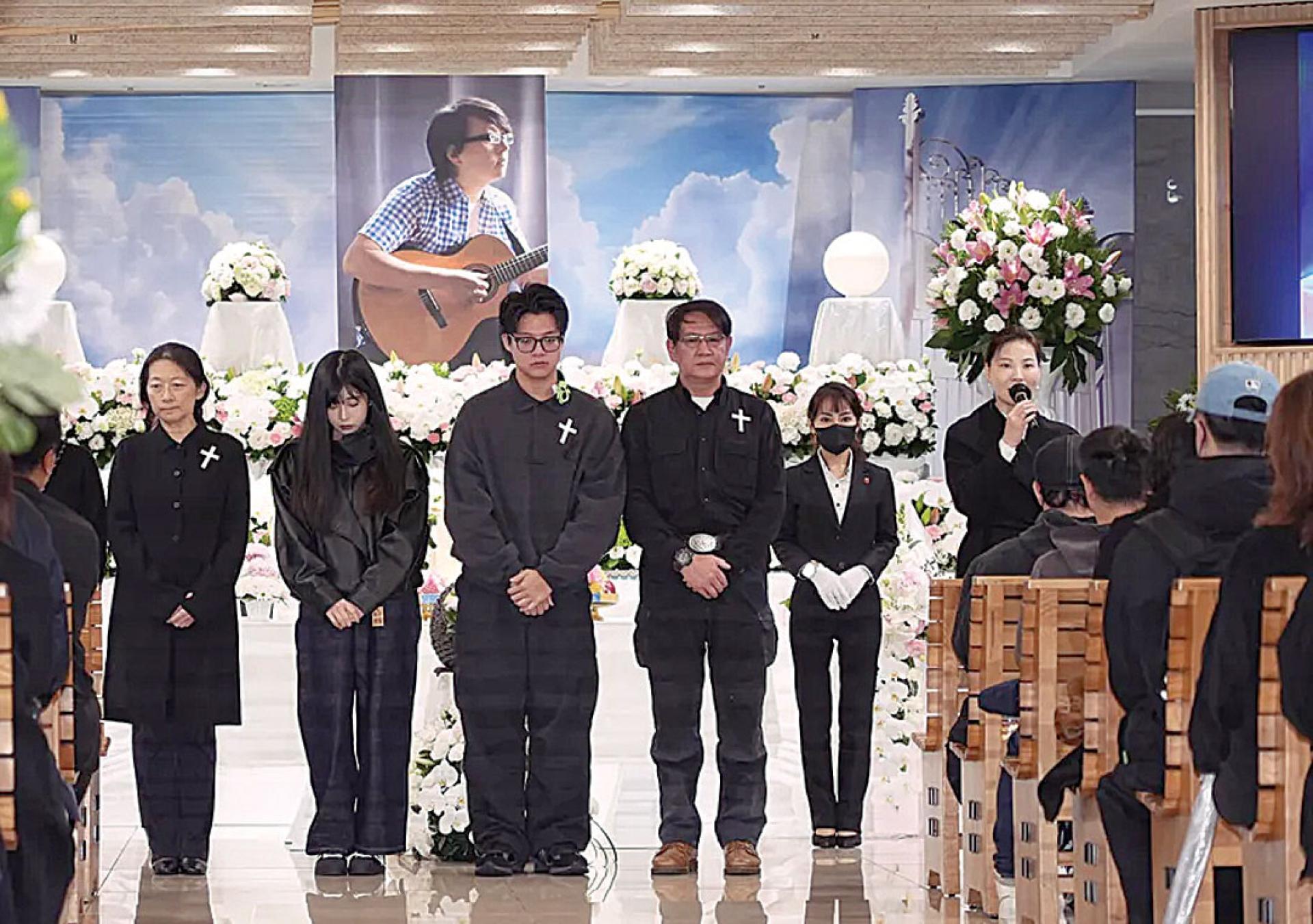 袁惟仁告别式10日上午举行。