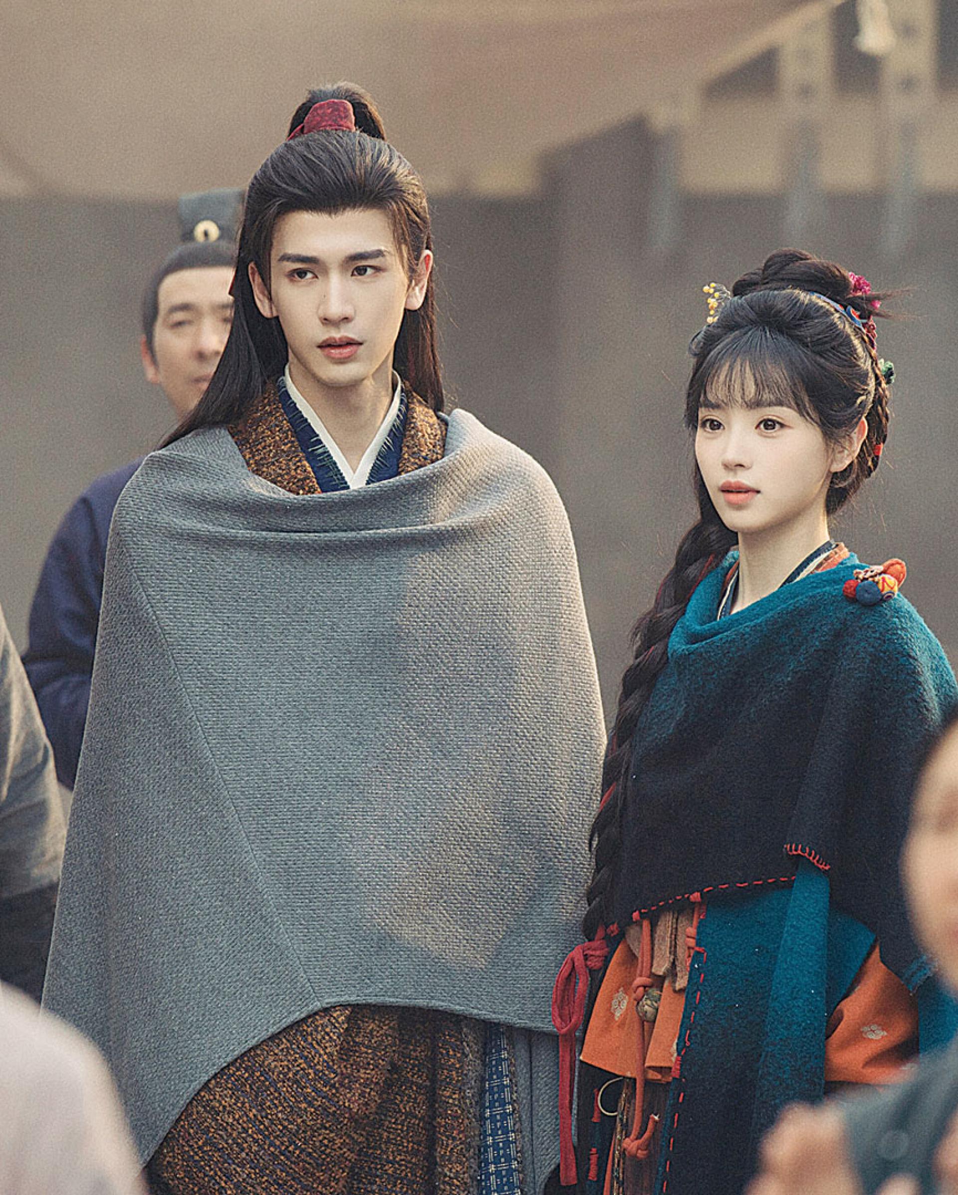 《逐玉》由张凌赫、田曦薇主演。