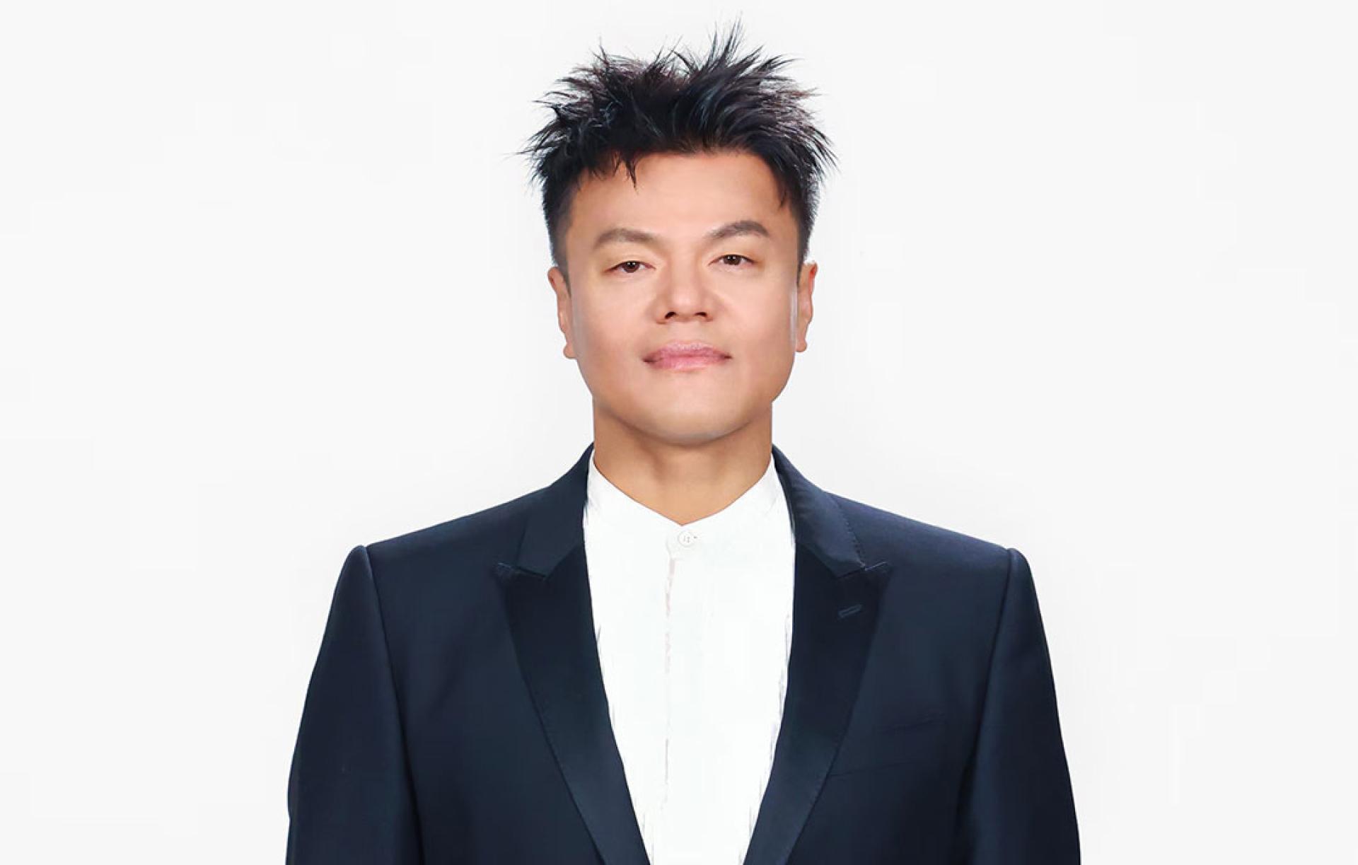 朴轸永宣布卸下董事职务，专心创作，并扮演好官派“大众文化交流委员会”的委员长一职。