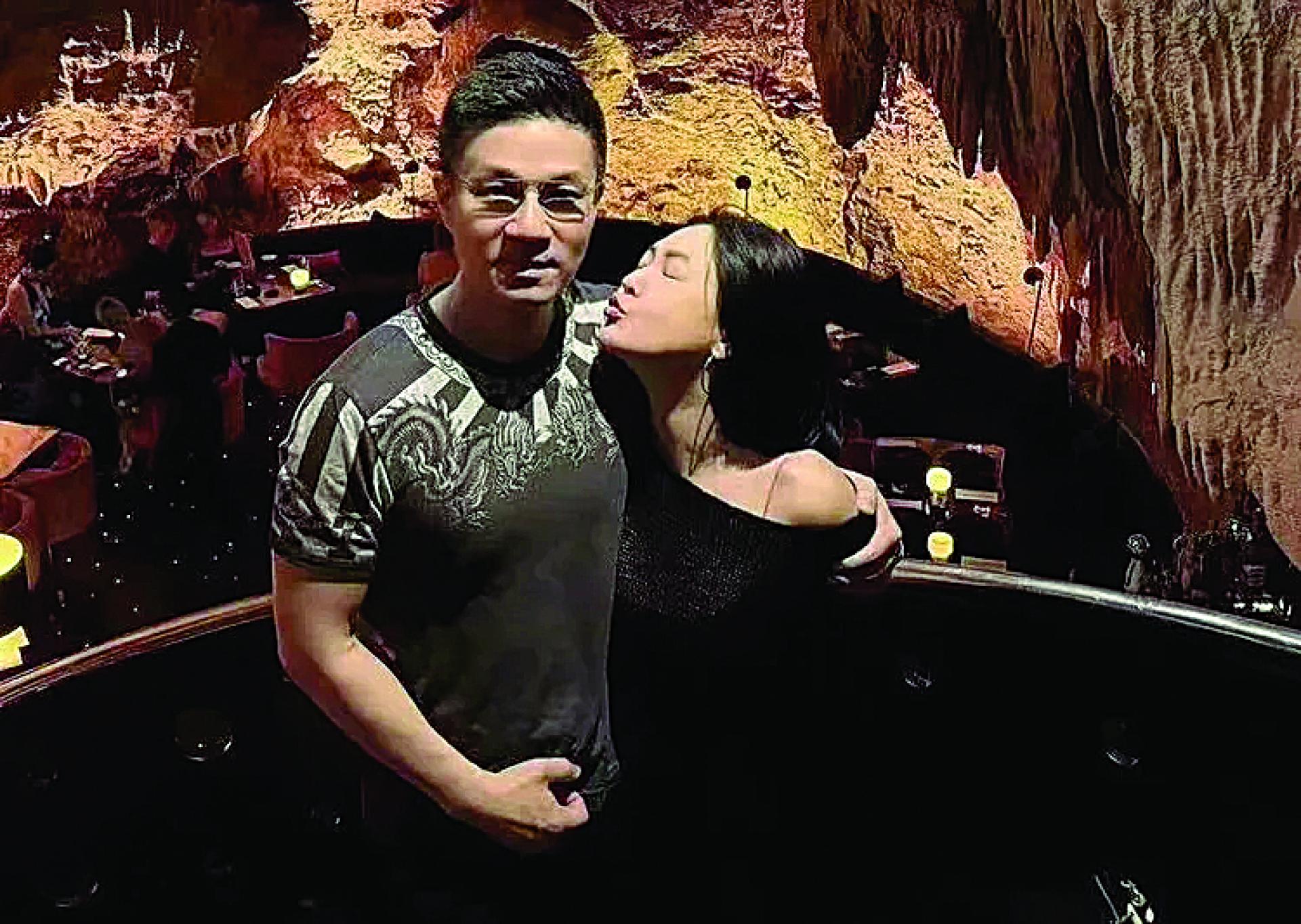 小S老公爆私约大S女粉丝。