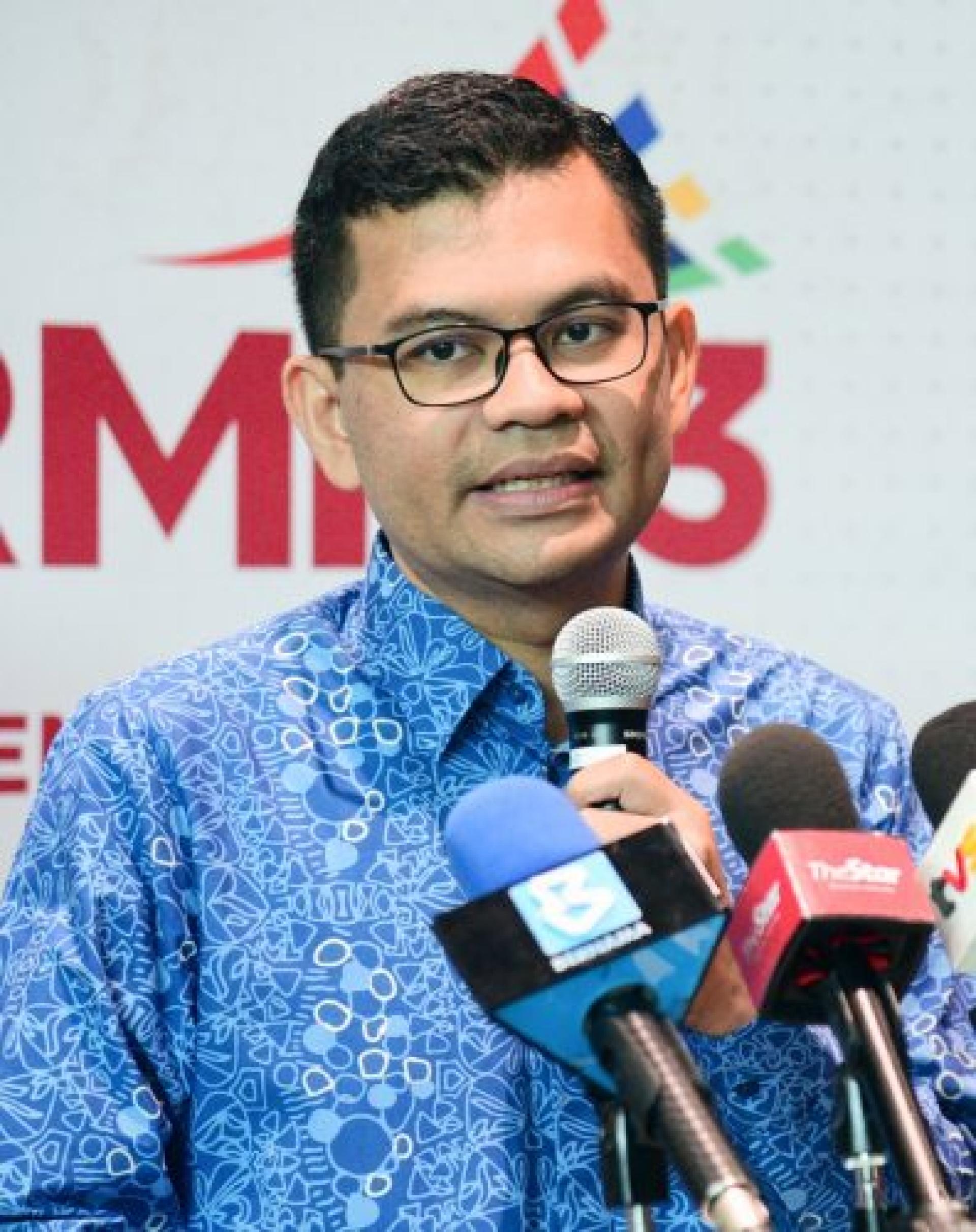 阿克马：政府推出MyRMK系统，作为一个综合监督《第13大马计划》的平台，整合与连接各种发展执行的数据。