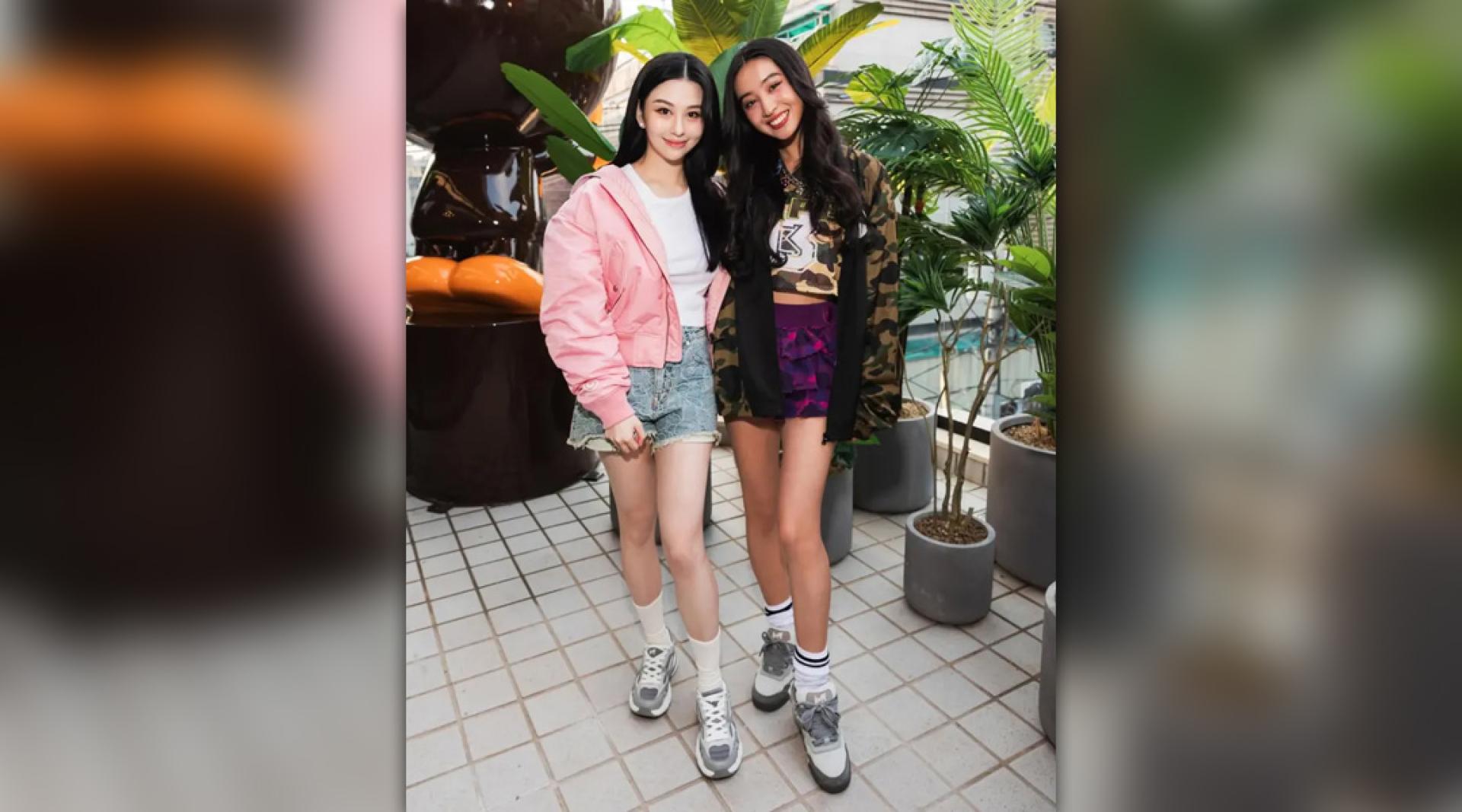 沈月（左）和木村光希（右）都露出长腿，肤色白皙的沈月看起来相当抢眼。