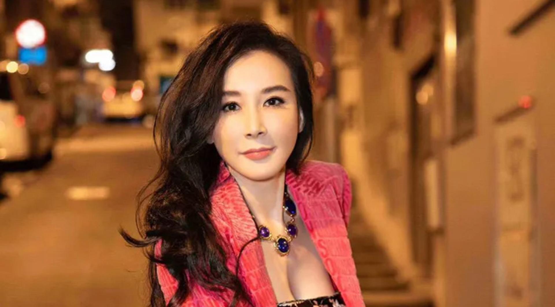 萧蔷传出在《乘风2026》名单中。