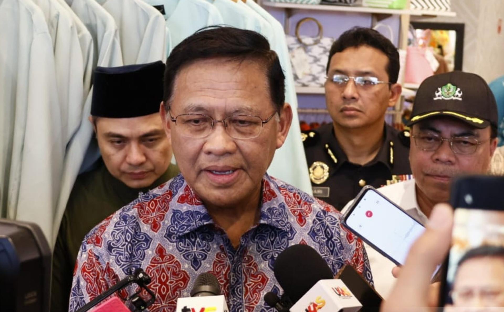 拿督阿都拉曼朱乃迪受访一瞥。