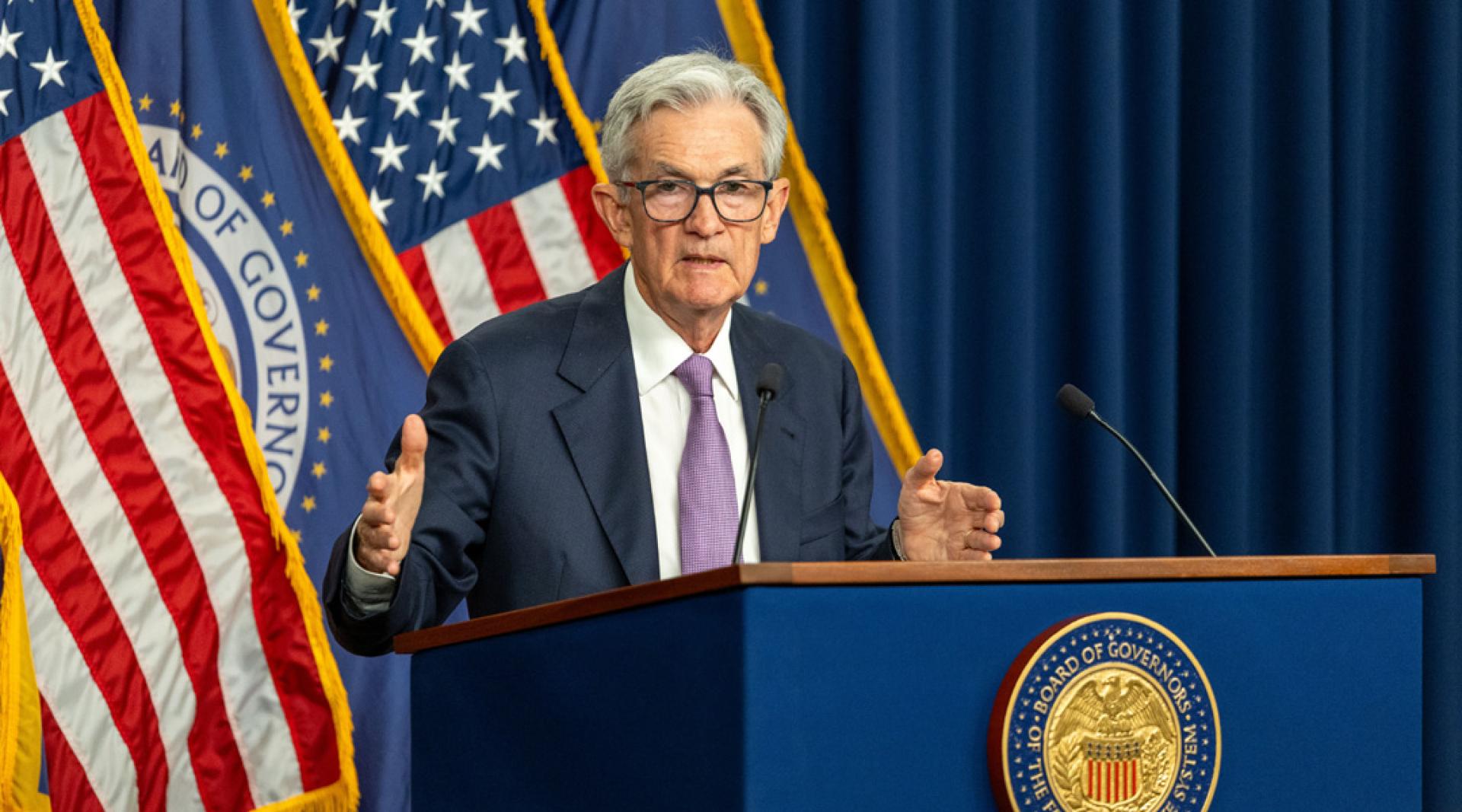 鲍威尔暂时无须回应检察官的要求。