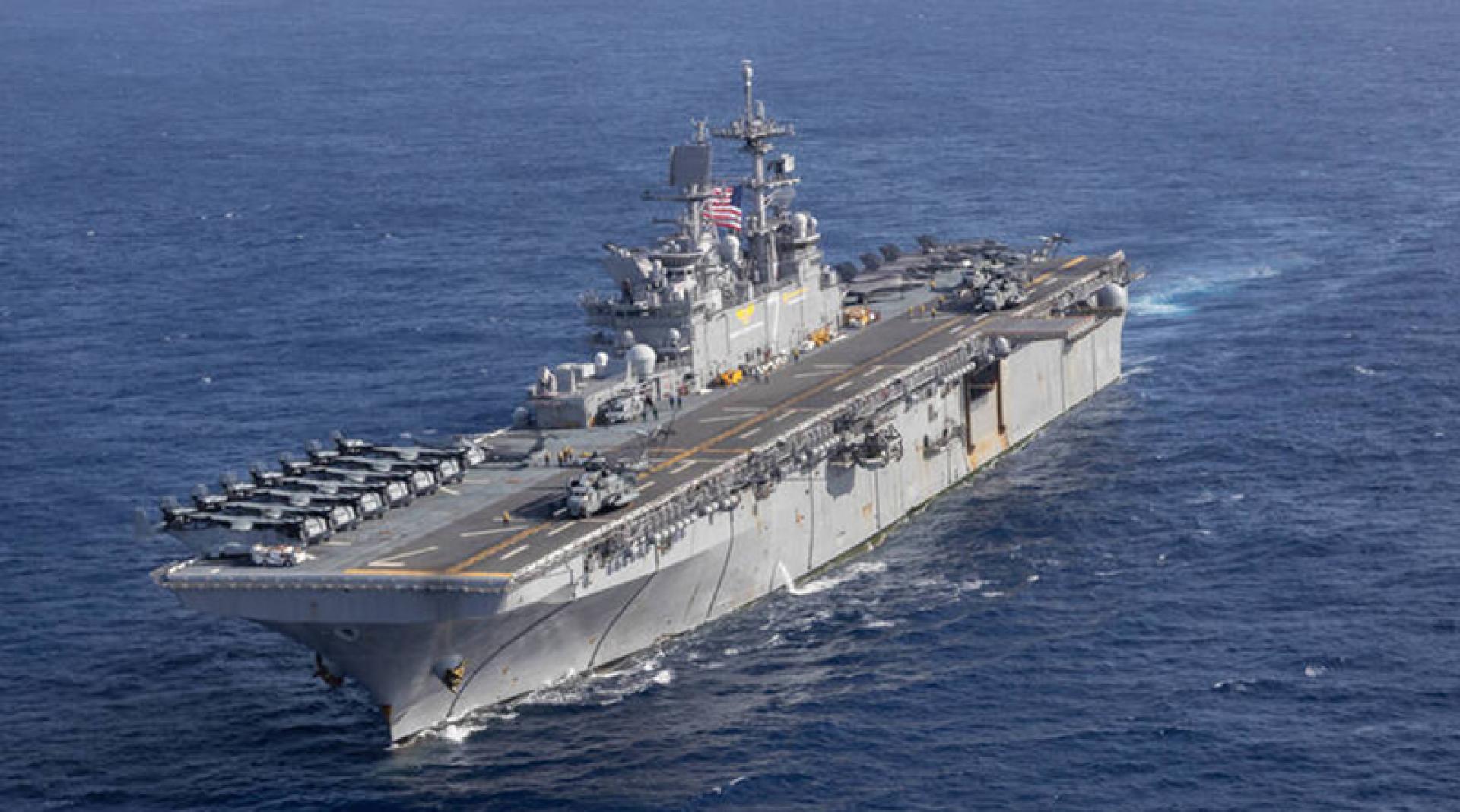 “的黎波里”号两栖攻击舰