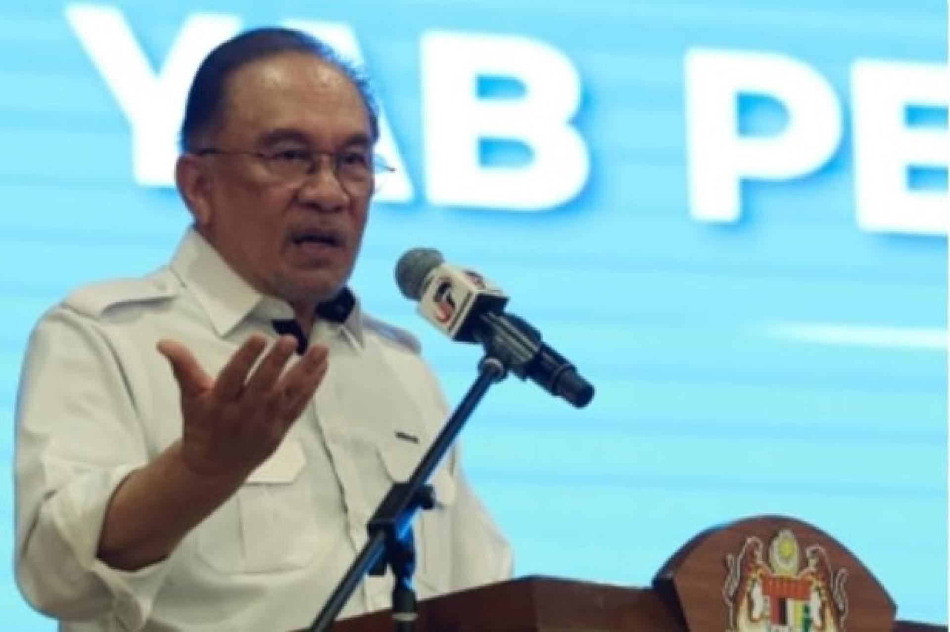 首相拿督斯里安华。