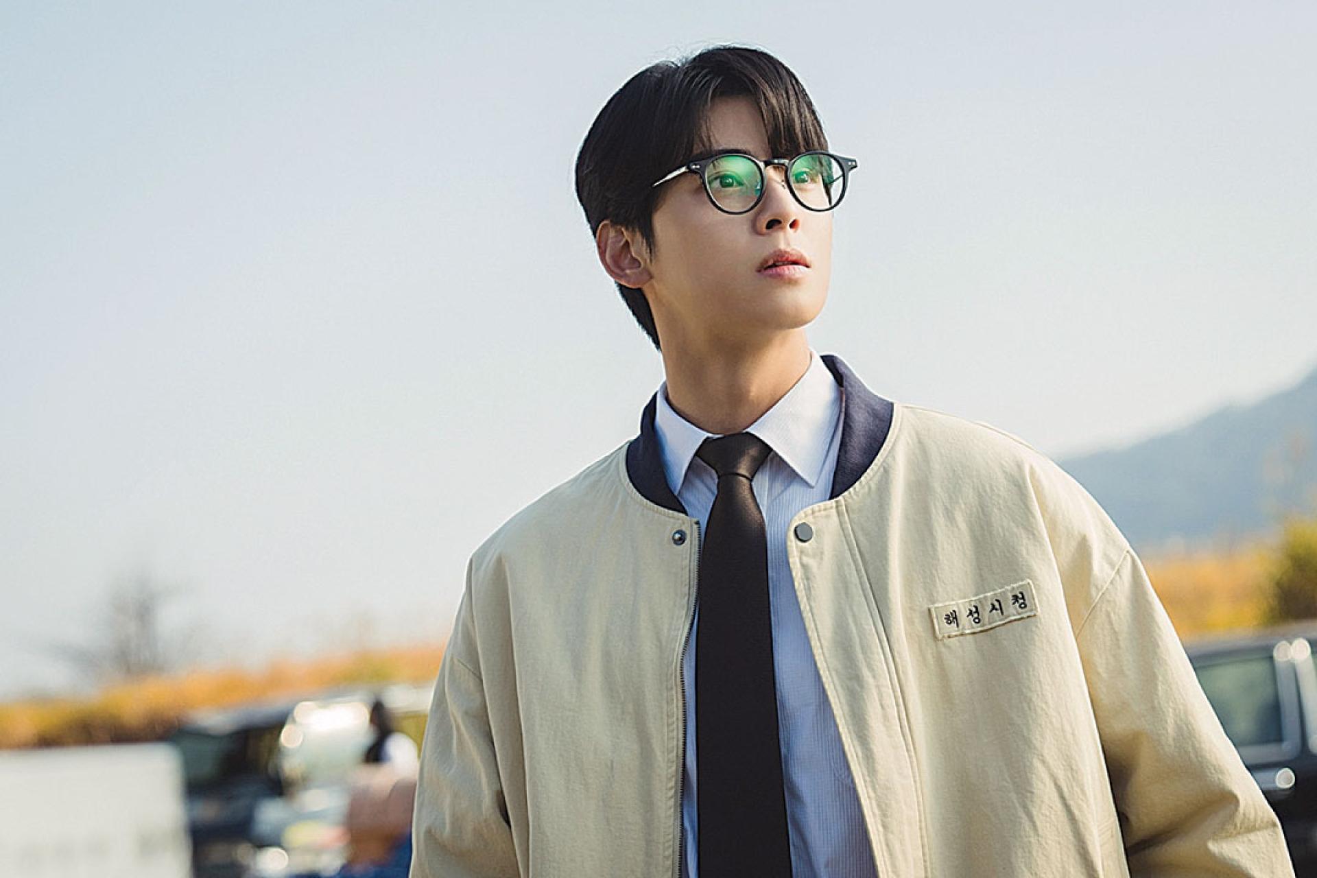 车银优主演的《超能路人甲》照常上线。