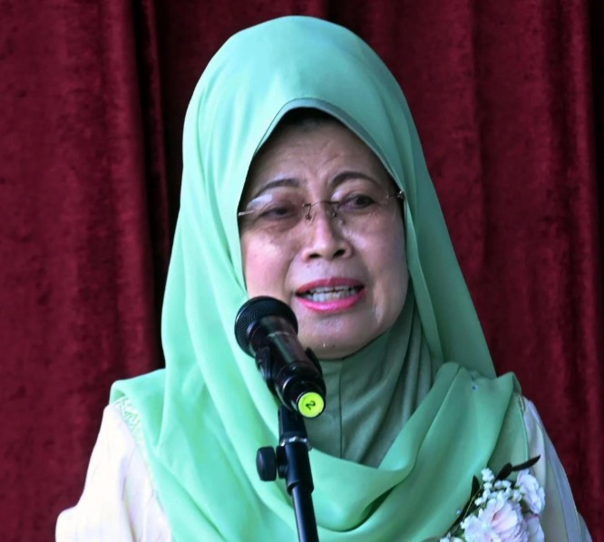 拿督斯里陈赛明发表讲话。