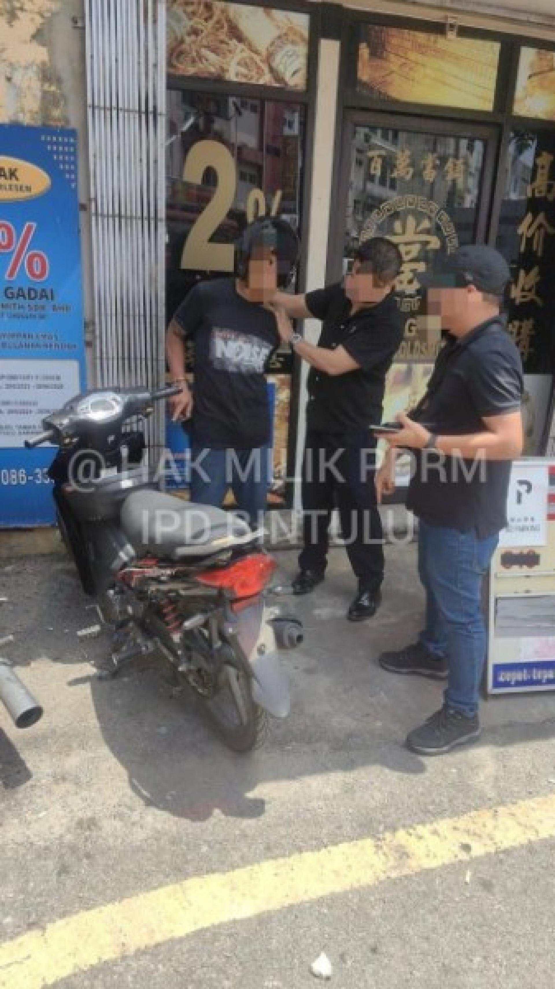 警方逮捕一名涉嫌涉及车辆盗窃的嫌犯。