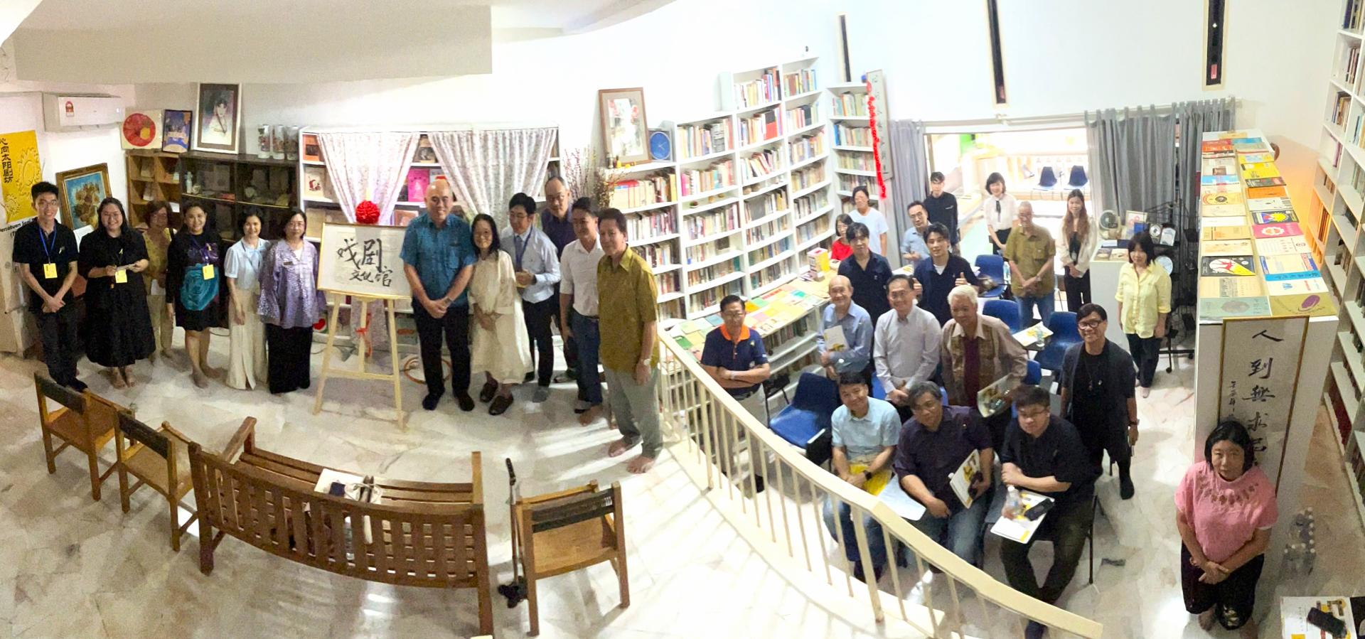 “戏剧文化馆”举行揭幕礼，获政、经、文、教各界人士踊跃出席，场面热闹，意义深远。