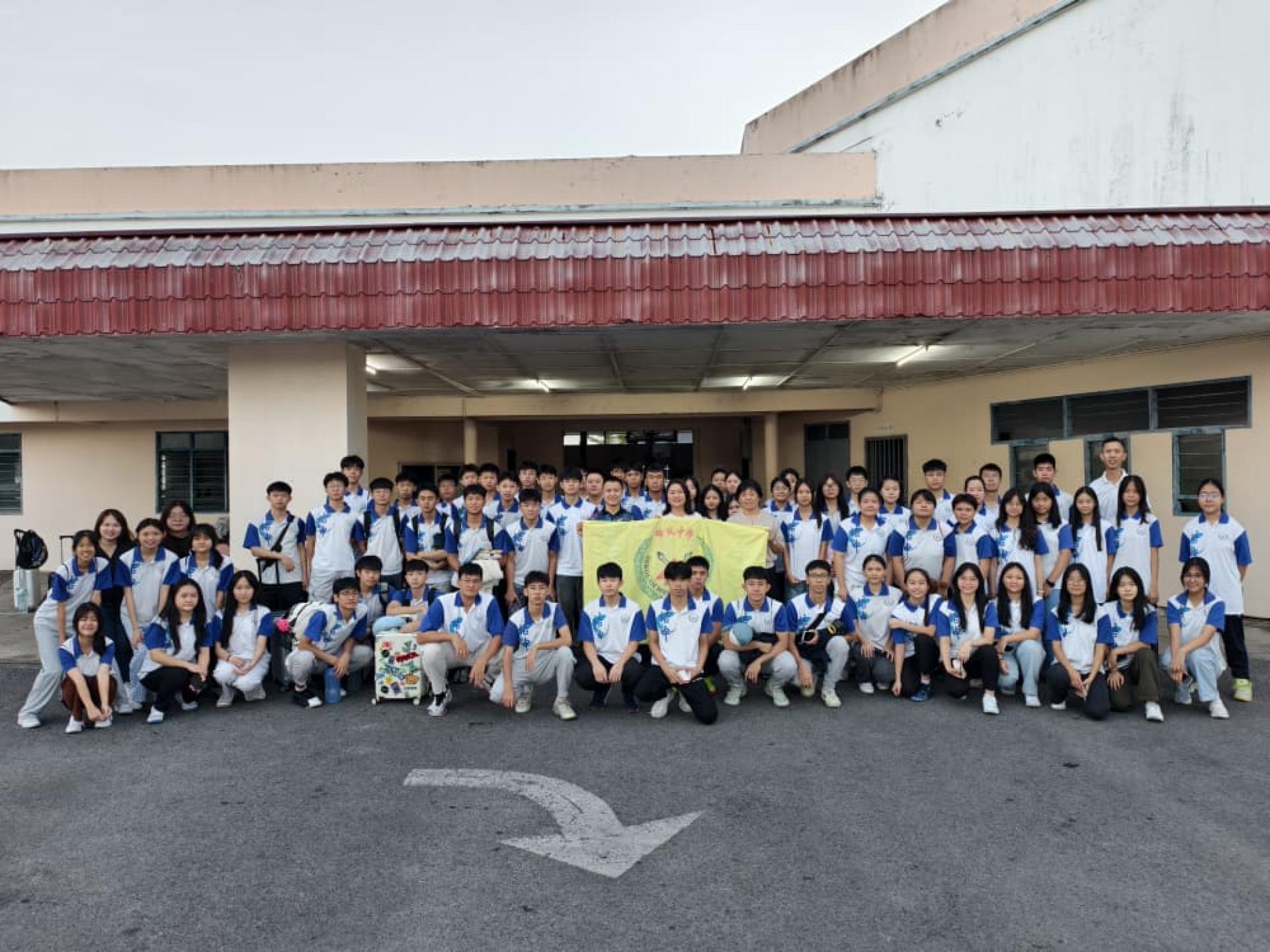 培中70名健儿赴诗巫，角逐第七届（2026年）砂拉越独中球类比赛。