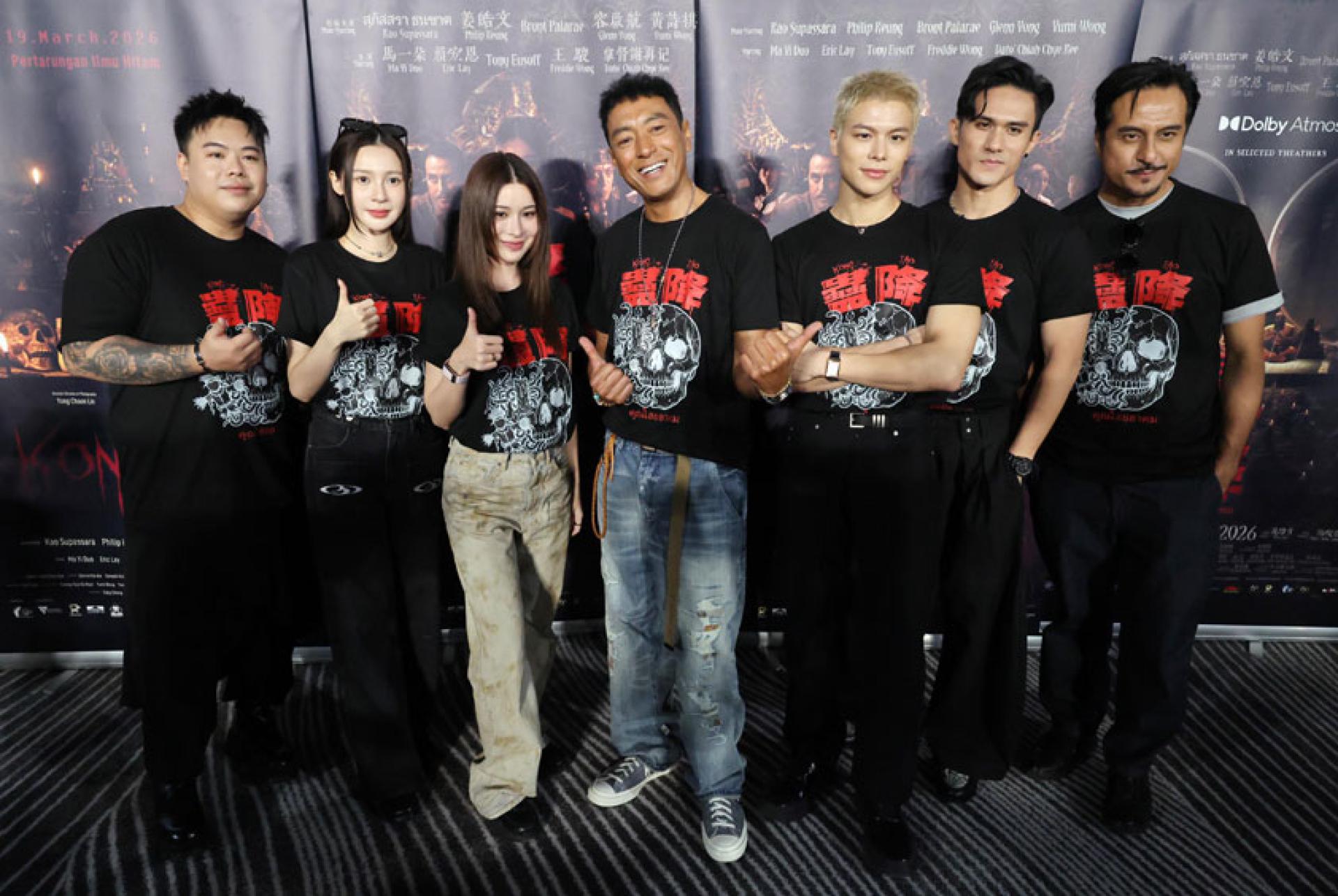 马一朵（左起）、黄诗棋、Kao、姜皓文、容启航、赖宏恩及布朗巴拉勒为惊悚电影恐《蛊降》展开宣传活动。