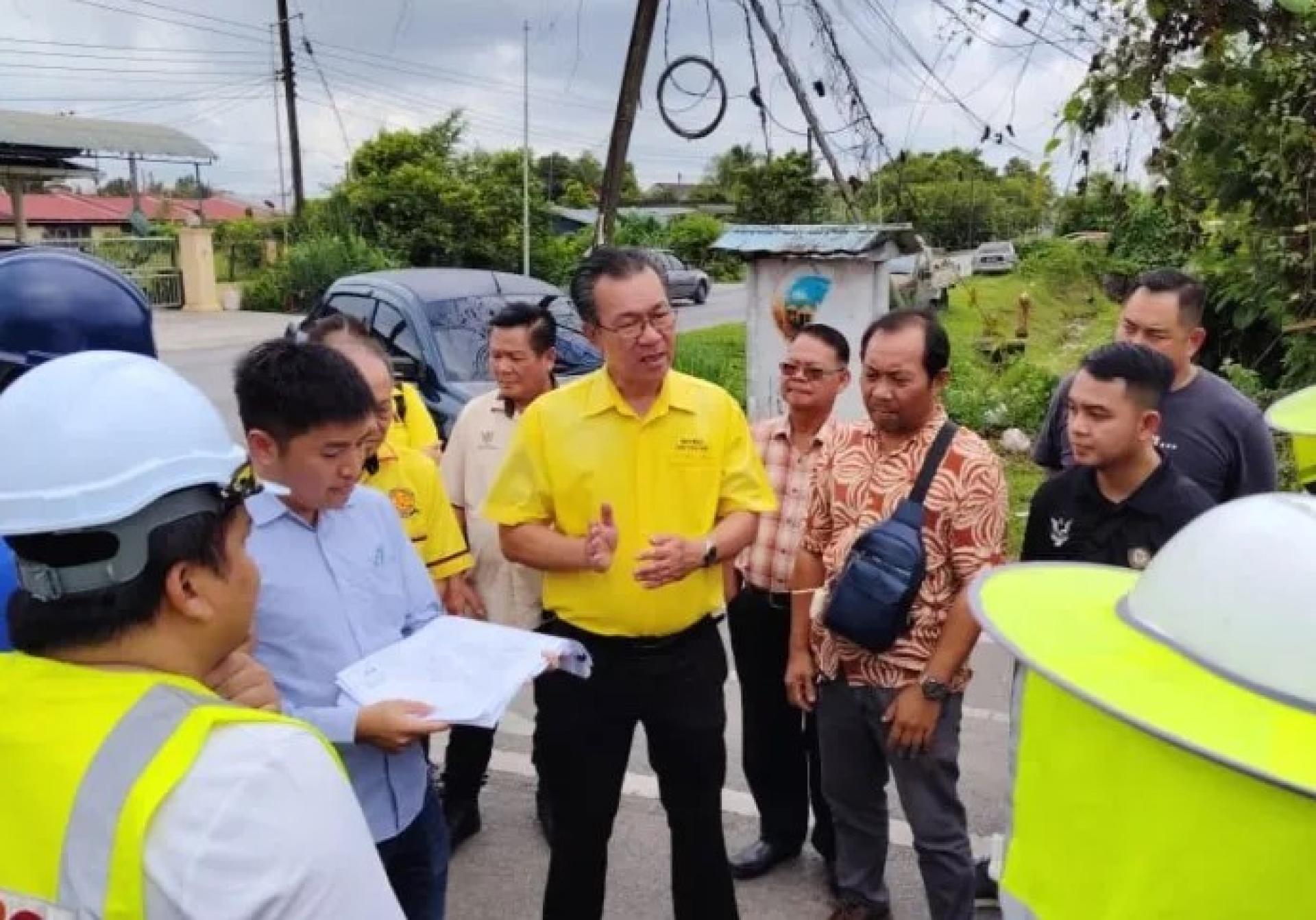 叶耀星视察实淡宾再安置区，新实淡宾路现场。