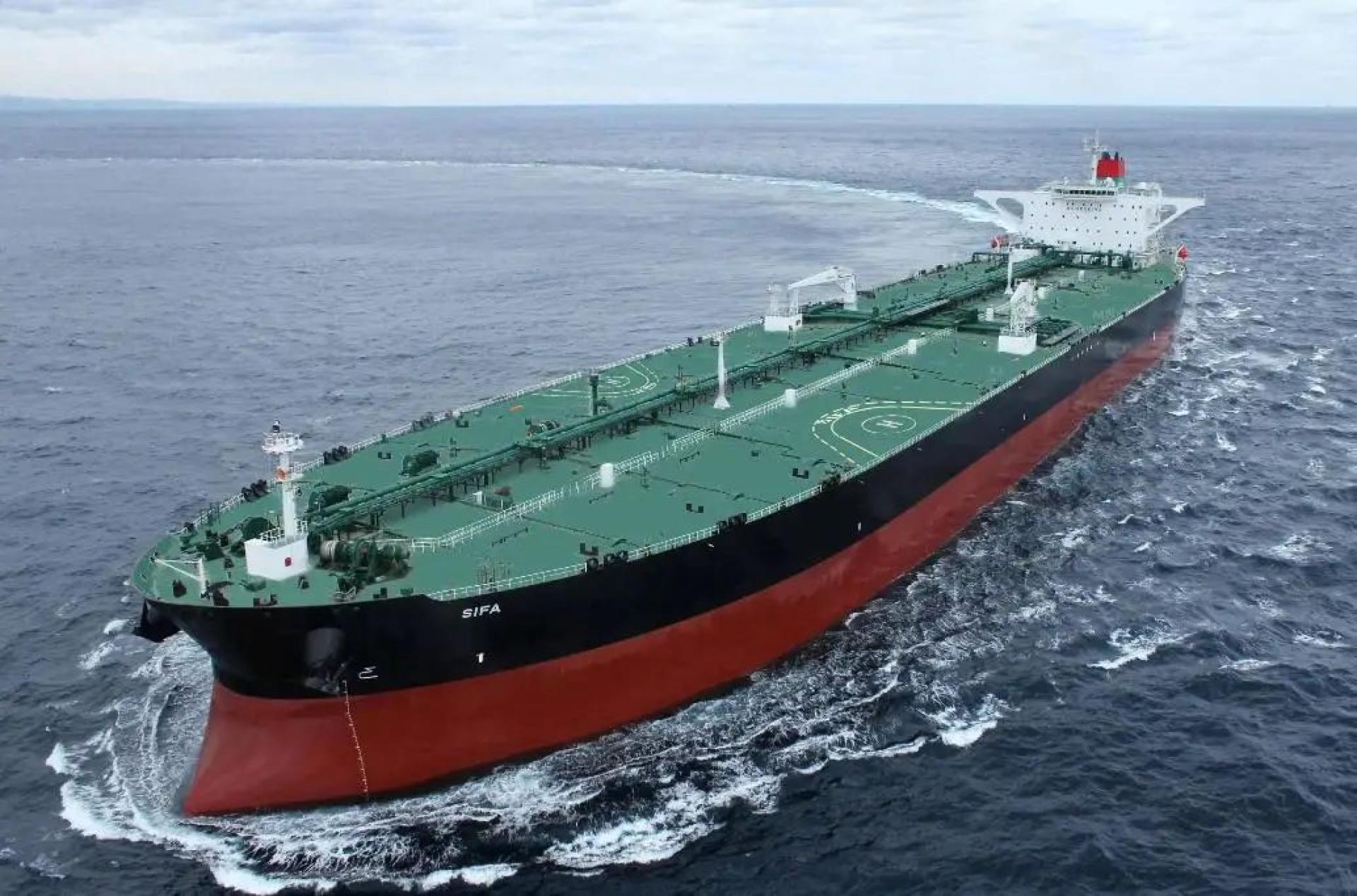 一旦曼德海峡因战争或封锁而关闭，油轮将不得不绕行非洲最南端的好望角。