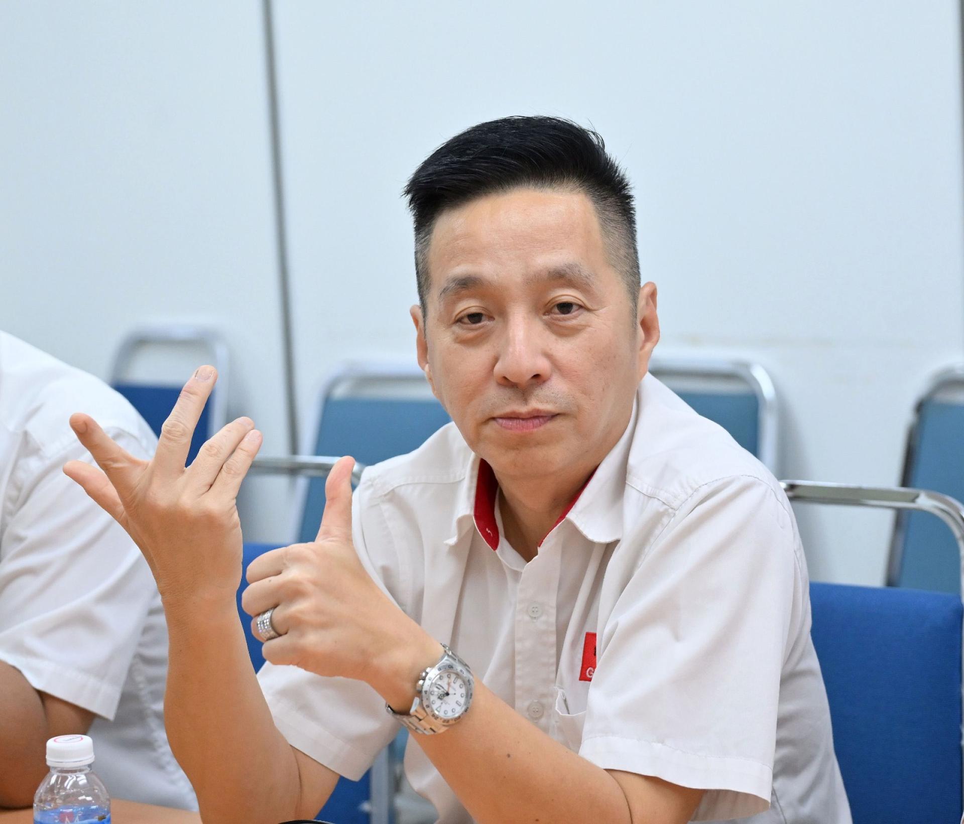 胡栋强：问题不只是950万，而是制度是否允许950万存在？