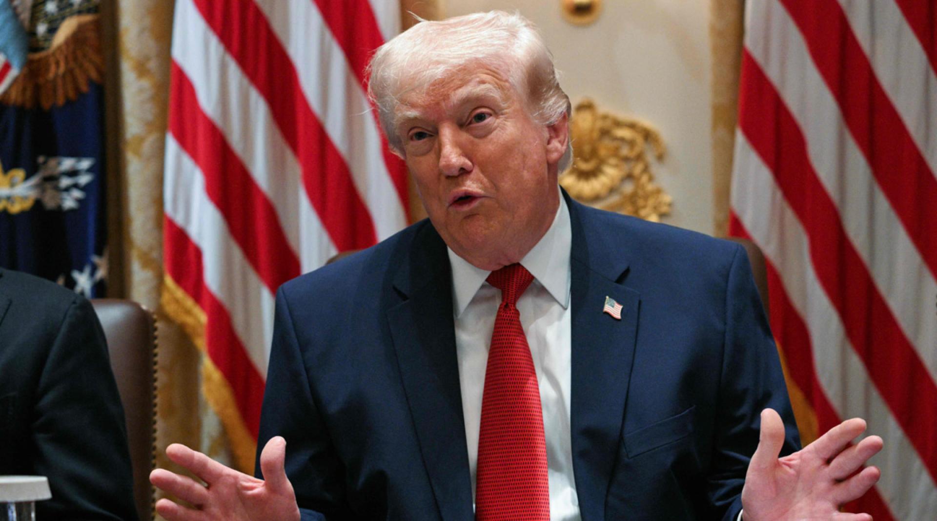 特朗普口中的伊朗“大礼”就是允许10艘油轮通过霍尔木兹海峡。