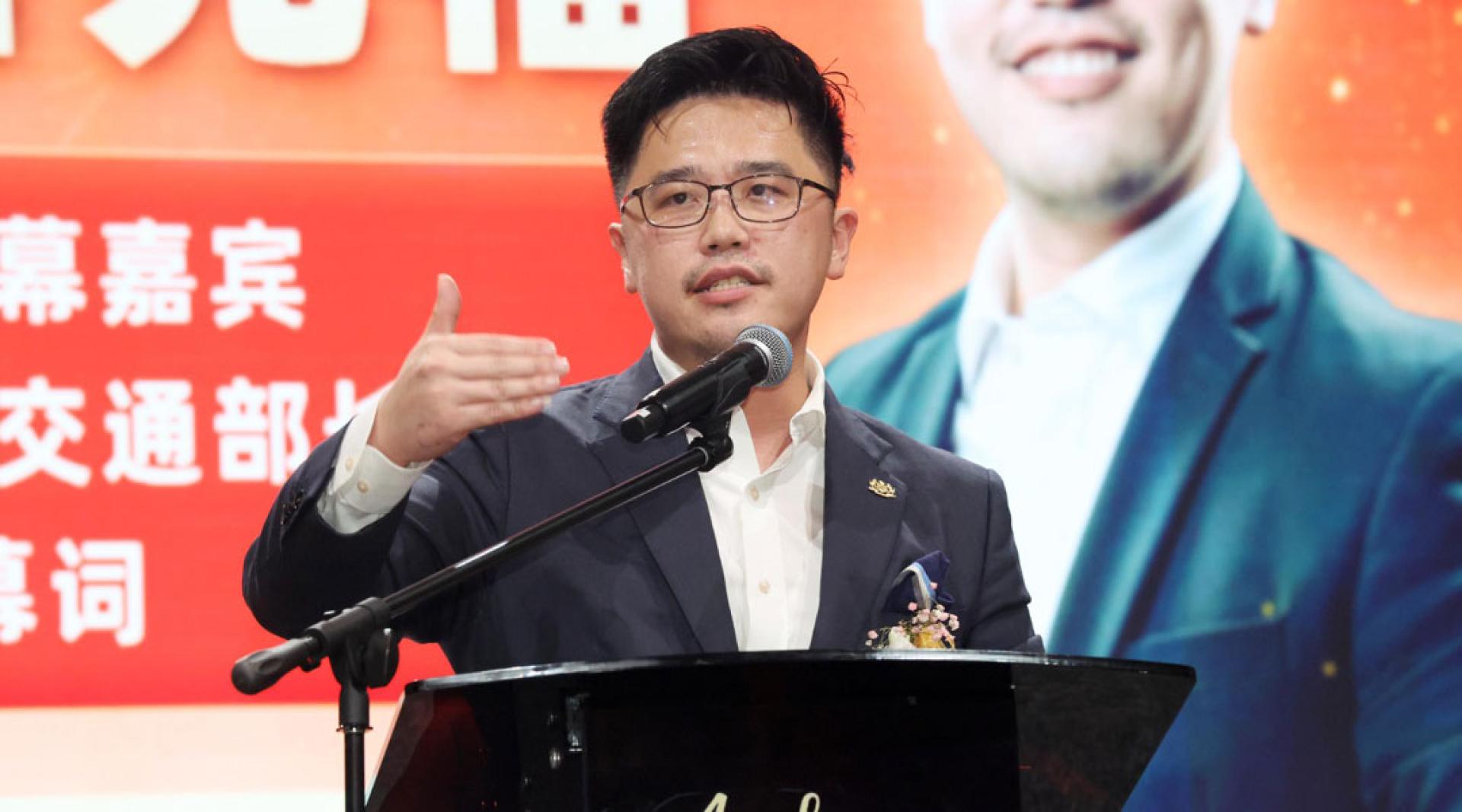 李存孝希望人民能理解，政府在控制油价方面已尽力，希望全民一起共度艰难时刻。