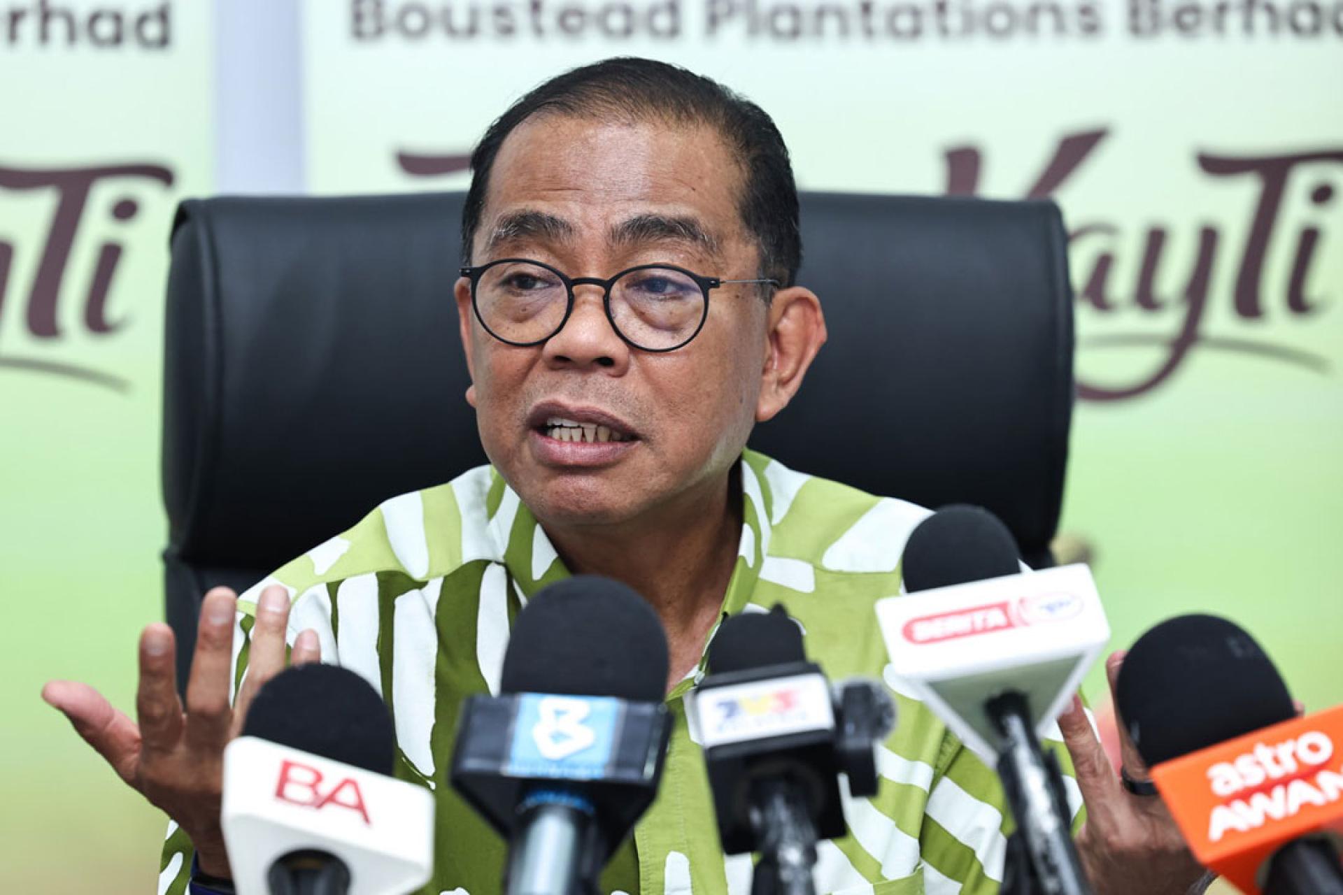 莫哈末卡立：希山慕丁和凯里等数名前巫统领袖的重新入党申请，将于4月17日提呈巫统最高理事会议审议。