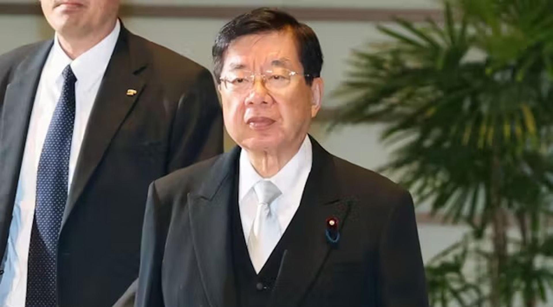 法务大臣平口洋在27日内阁会议后的记者会中表示，国籍“归化”将进行制度调整，原则上要求在日本居留10年以上，并确认已融入日本社会。（档案照）