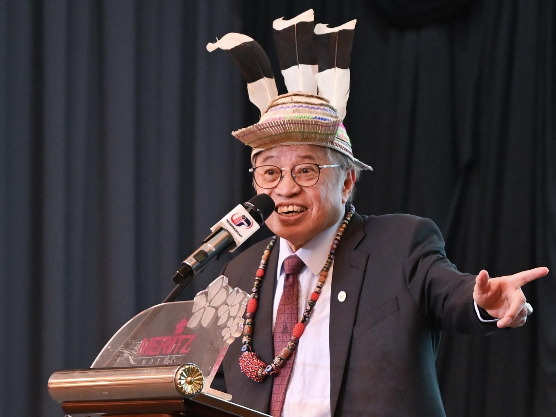 砂拉越总理拿督巴丁宜丹斯里阿邦佐哈里。