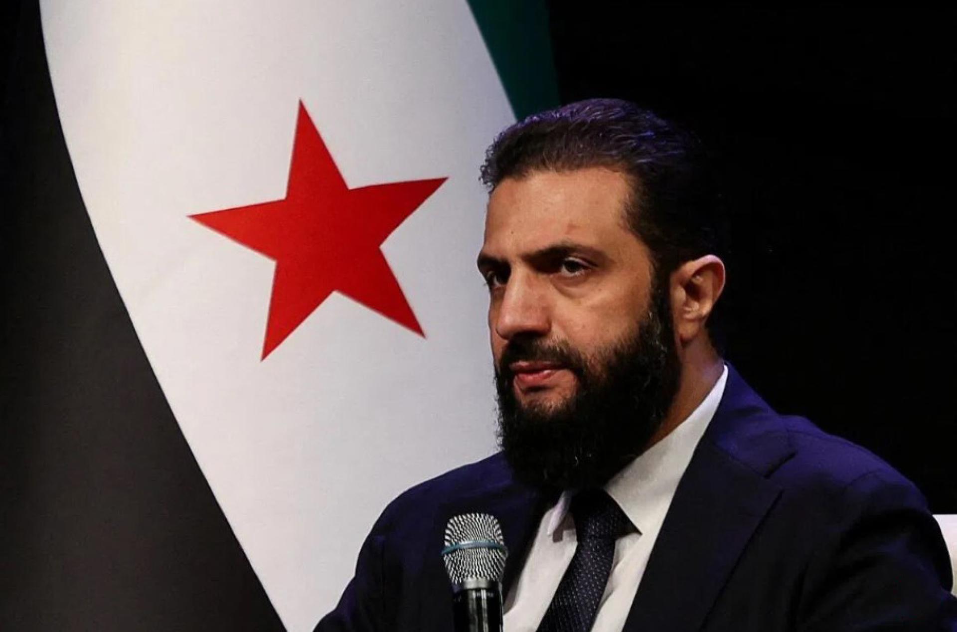 沙拉2024年12月领导反政府武装组织推翻阿萨德政权后上台，随后开始推动缓和叙利亚与欧洲各国的关系。 （档案照片）